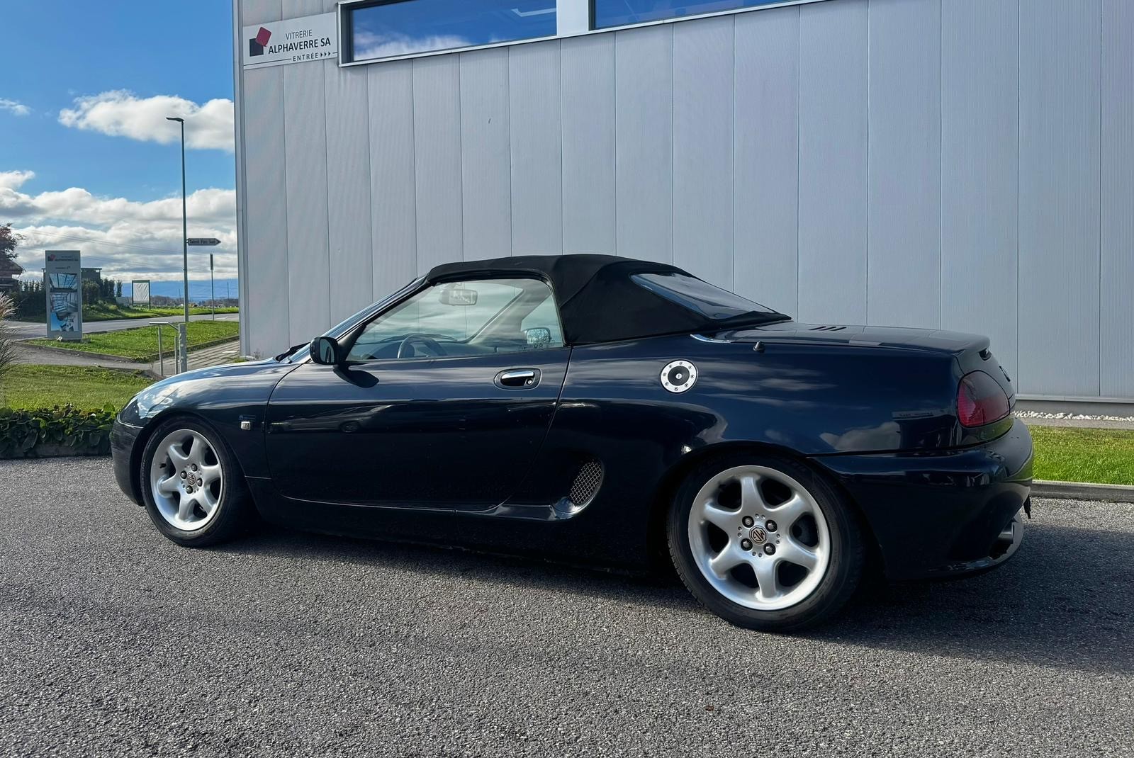 MG MGF 1.8i Steptronic-image-2