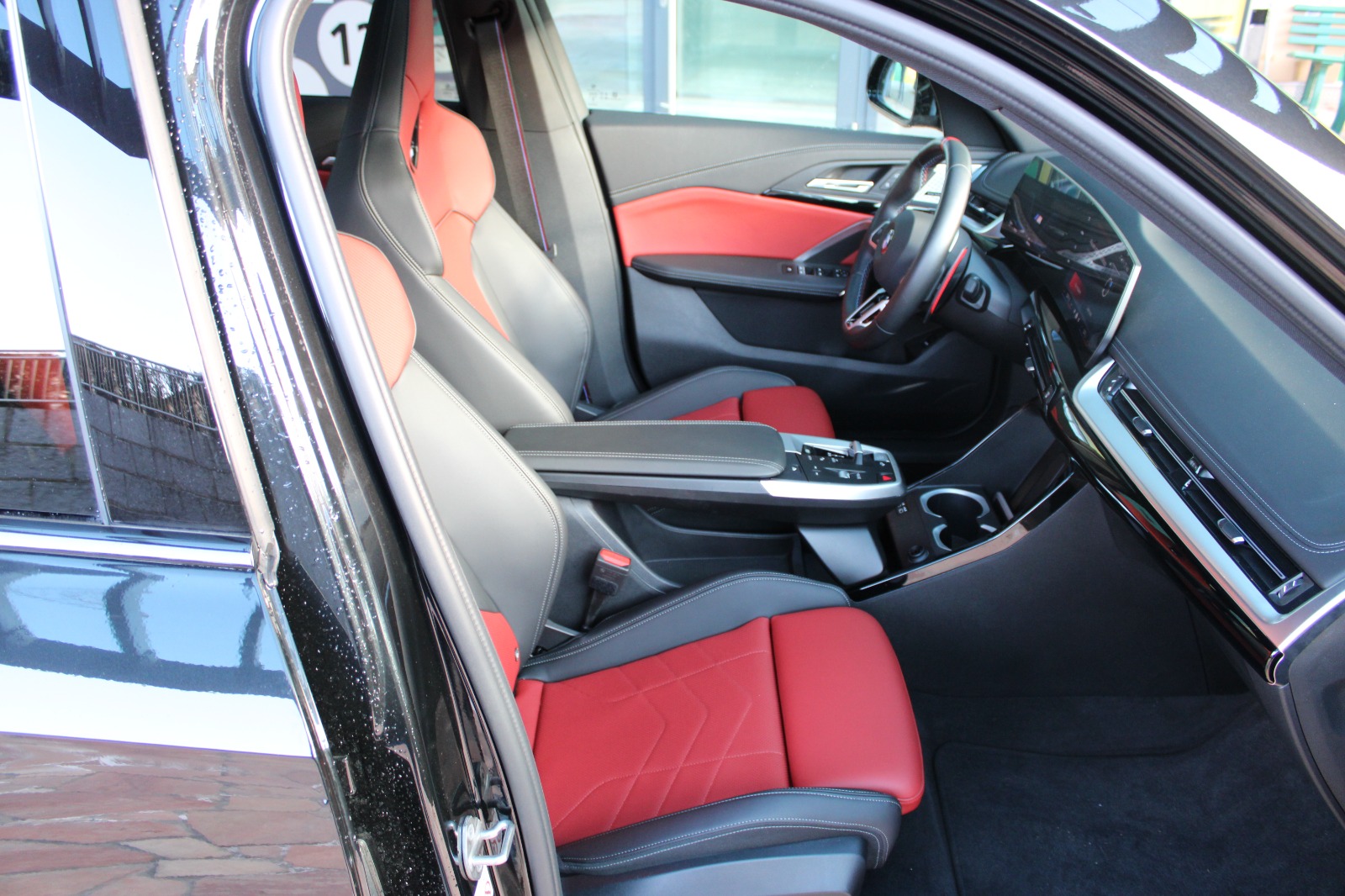 BMW X1 xDrive M35i-image-1