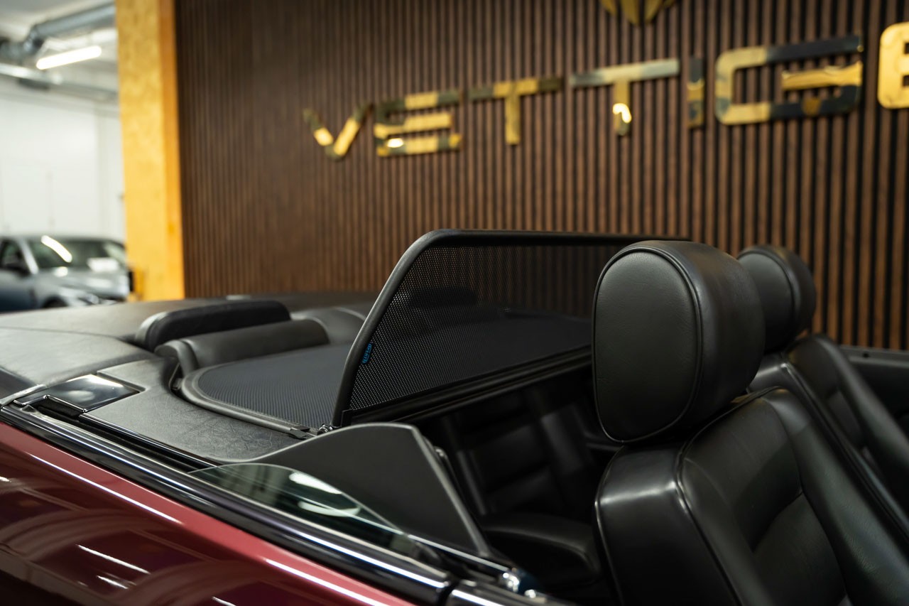 MERCEDES-BENZ E 220 Cabrio-image-19