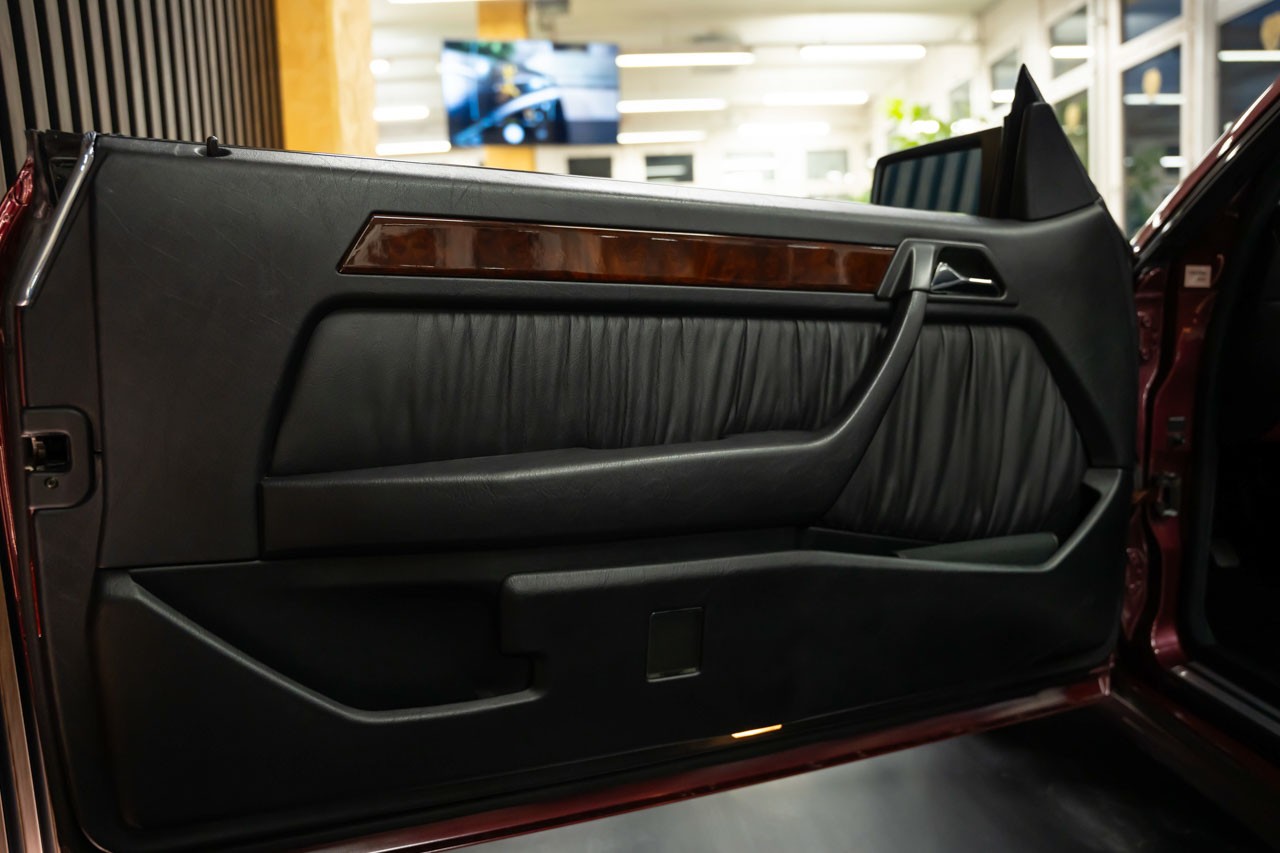MERCEDES-BENZ E 220 Cabrio-image-20