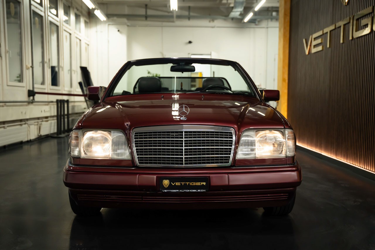 MERCEDES-BENZ E 220 Cabrio-image-3