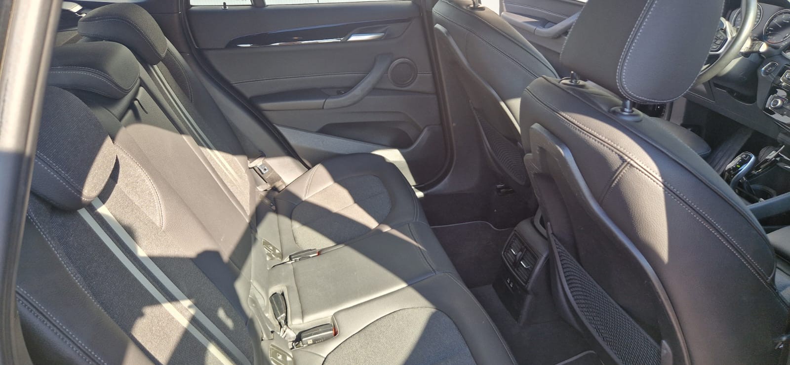 BMW X1 xDrive 20d xLine-image-4