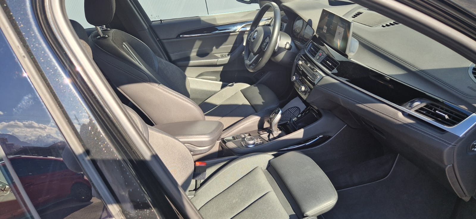 BMW X1 xDrive 20d xLine-image-3