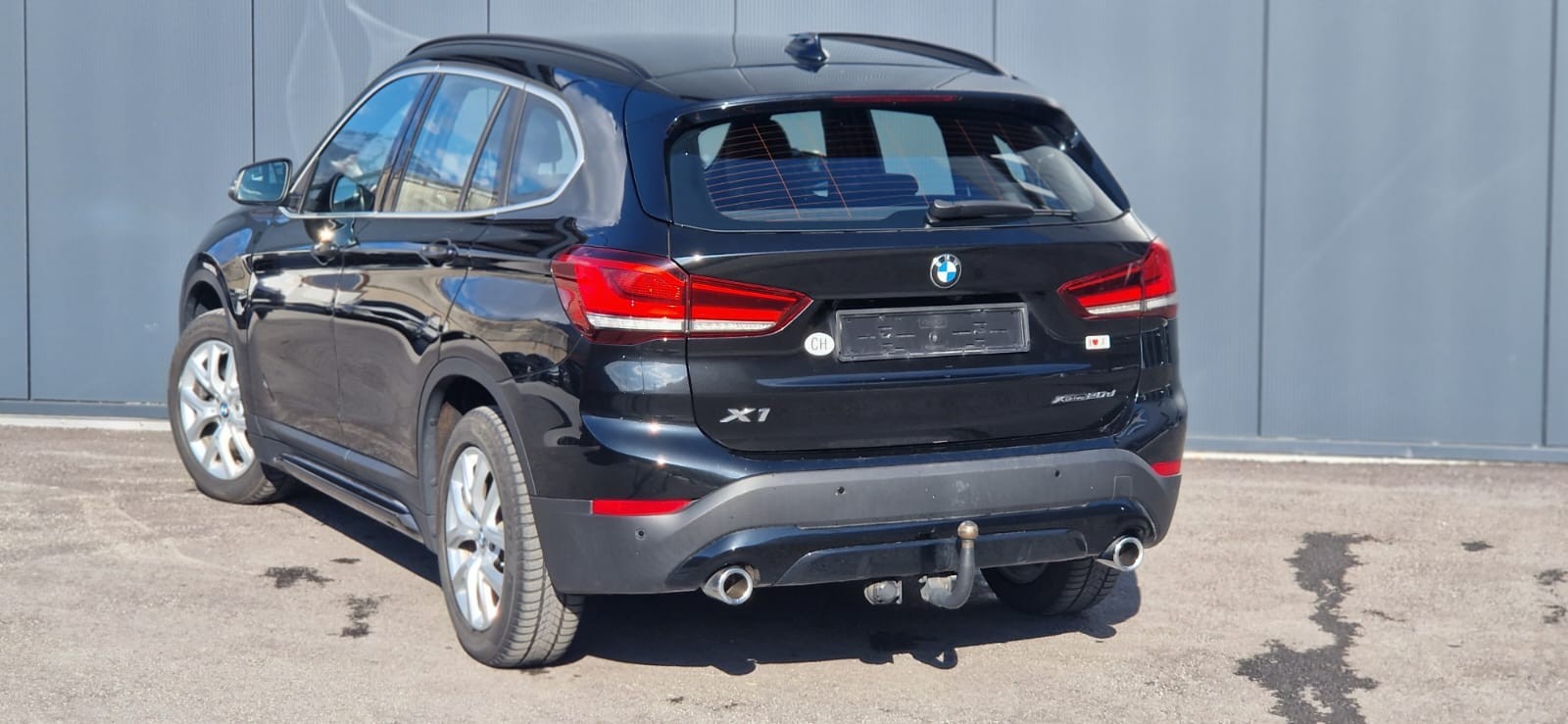 BMW X1 xDrive 20d xLine-image-1