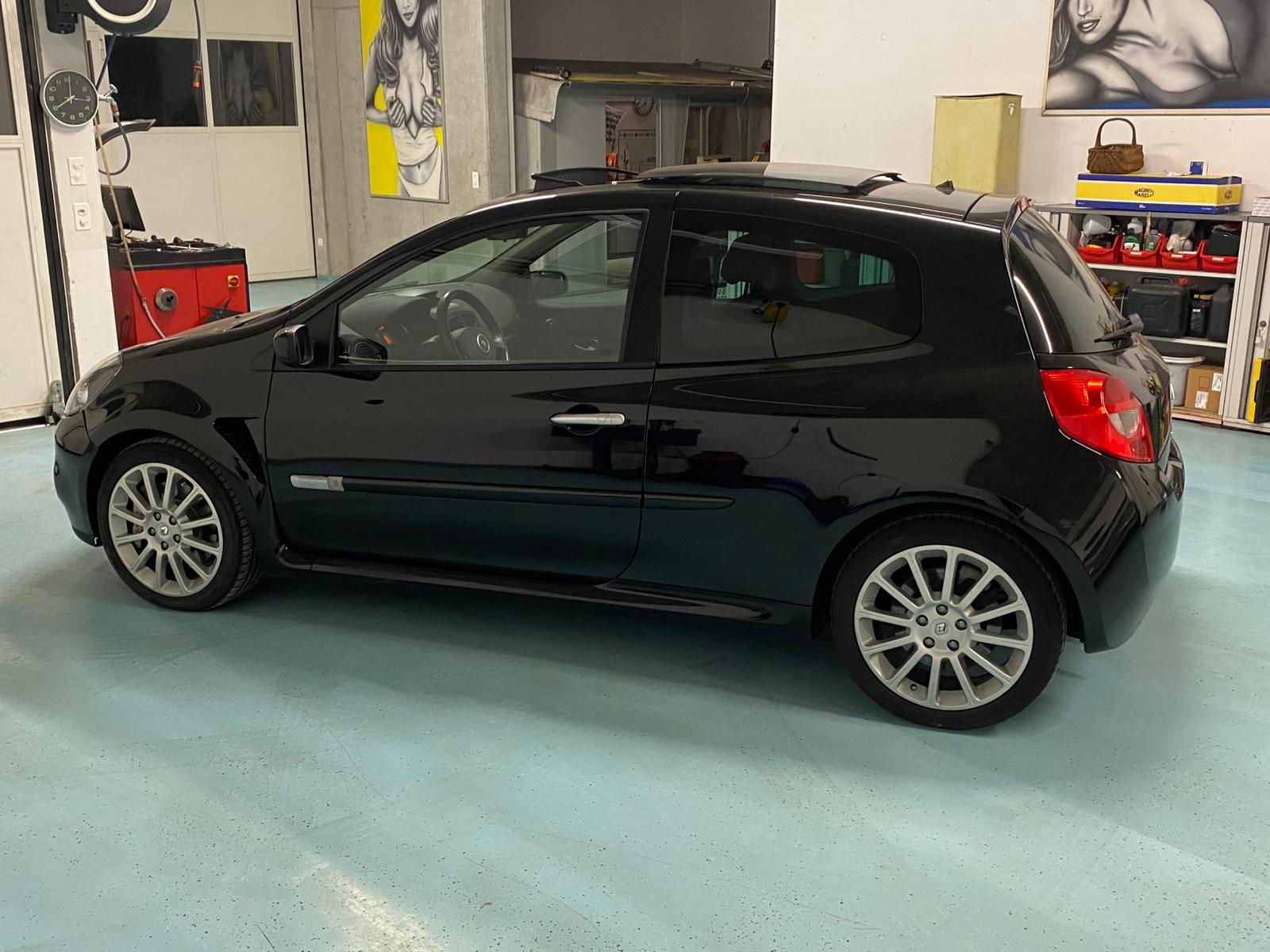 RENAULT Clio 2.0 16V Sport-image-1