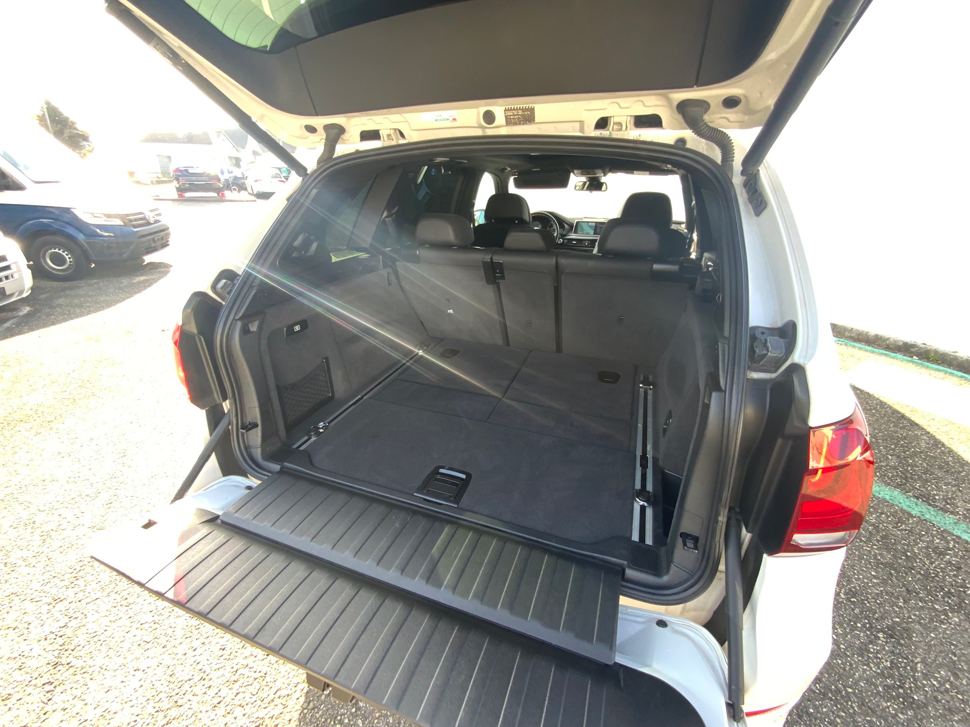 BMW X5 xDrive M50d Steptronic-image-9