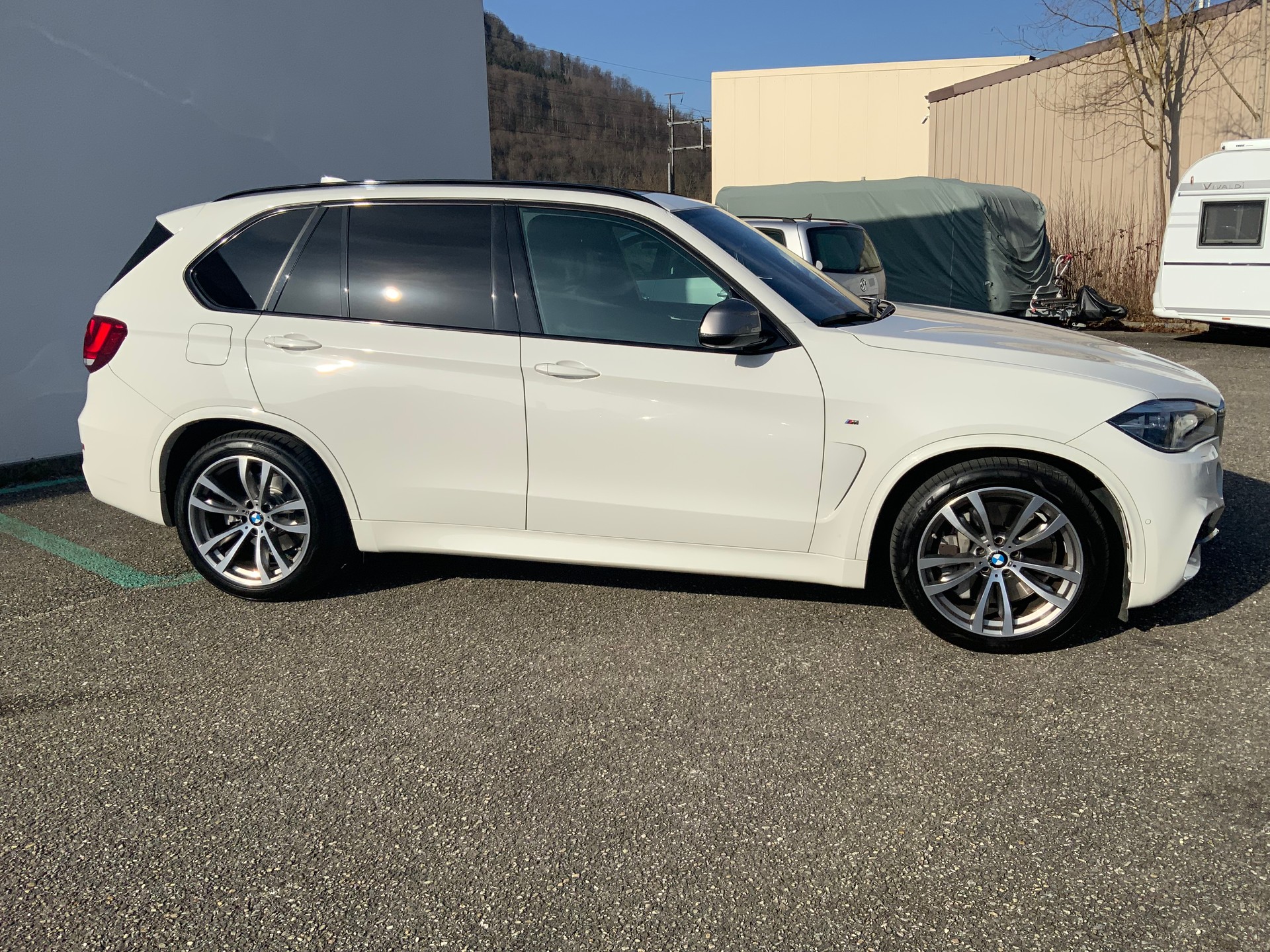 BMW X5 xDrive M50d Steptronic-image-4