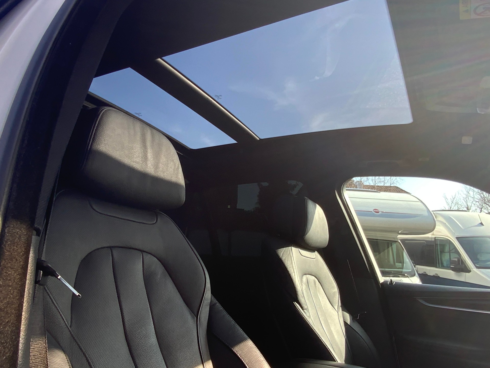 BMW X5 xDrive M50d Steptronic-image-10