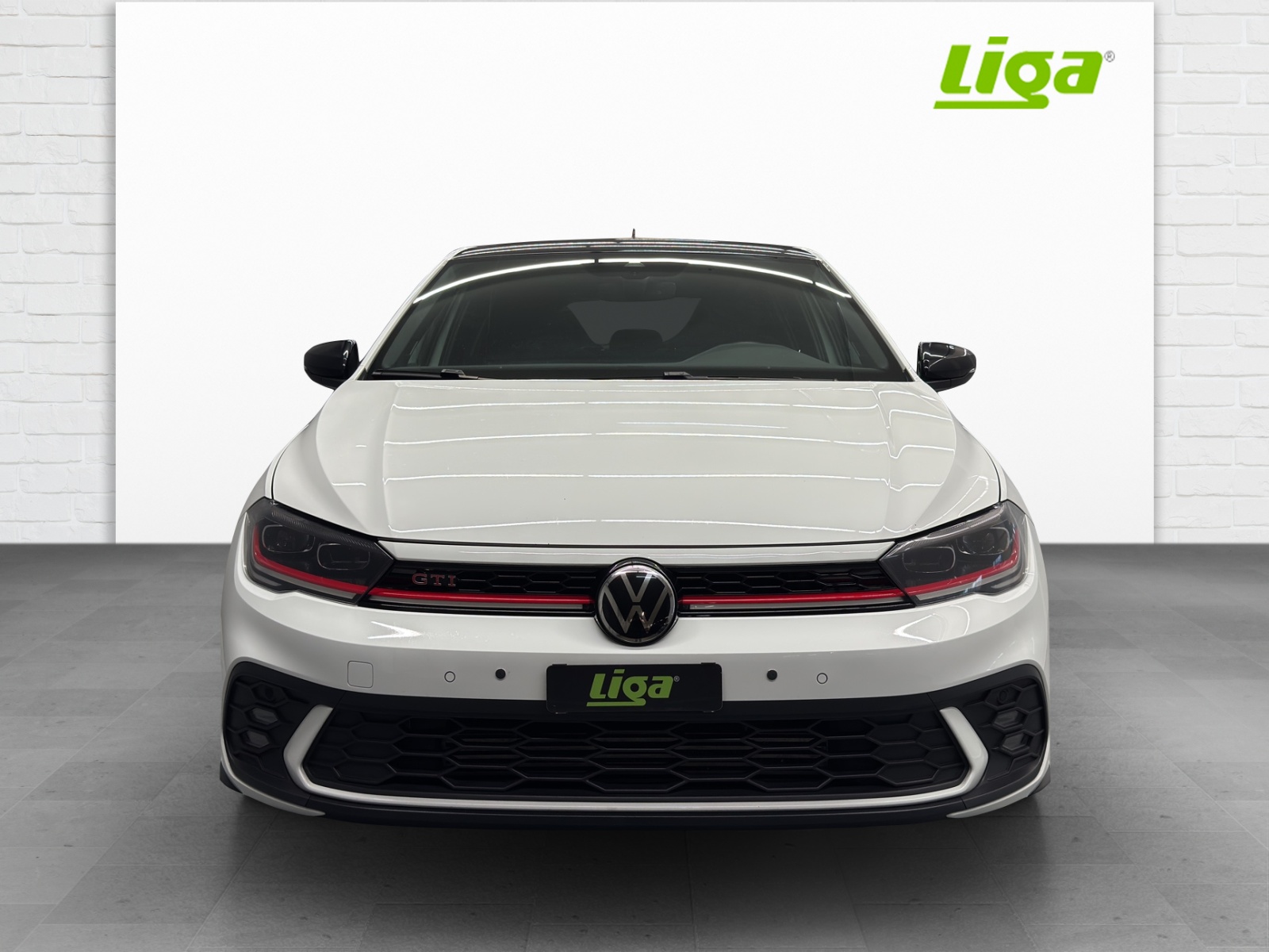 VW Polo 2.0 TSI GTI DSG-image-2