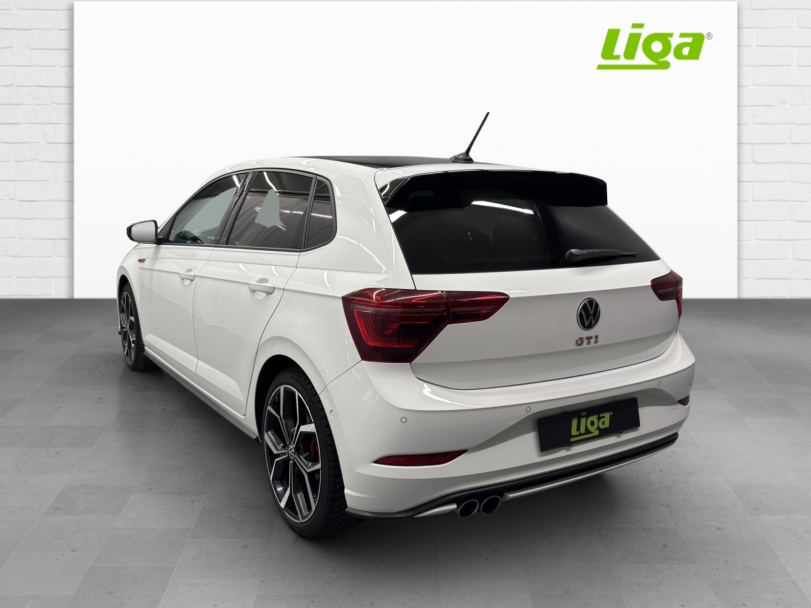 VW Polo 2.0 TSI GTI DSG-image-3