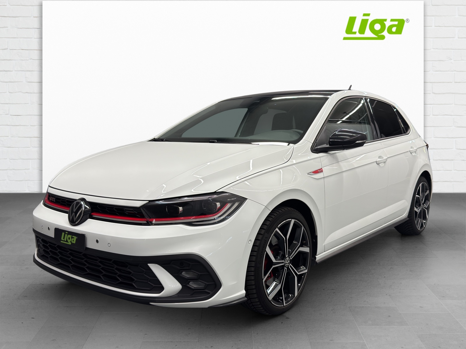 VW Polo 2.0 TSI GTI DSG-image-1