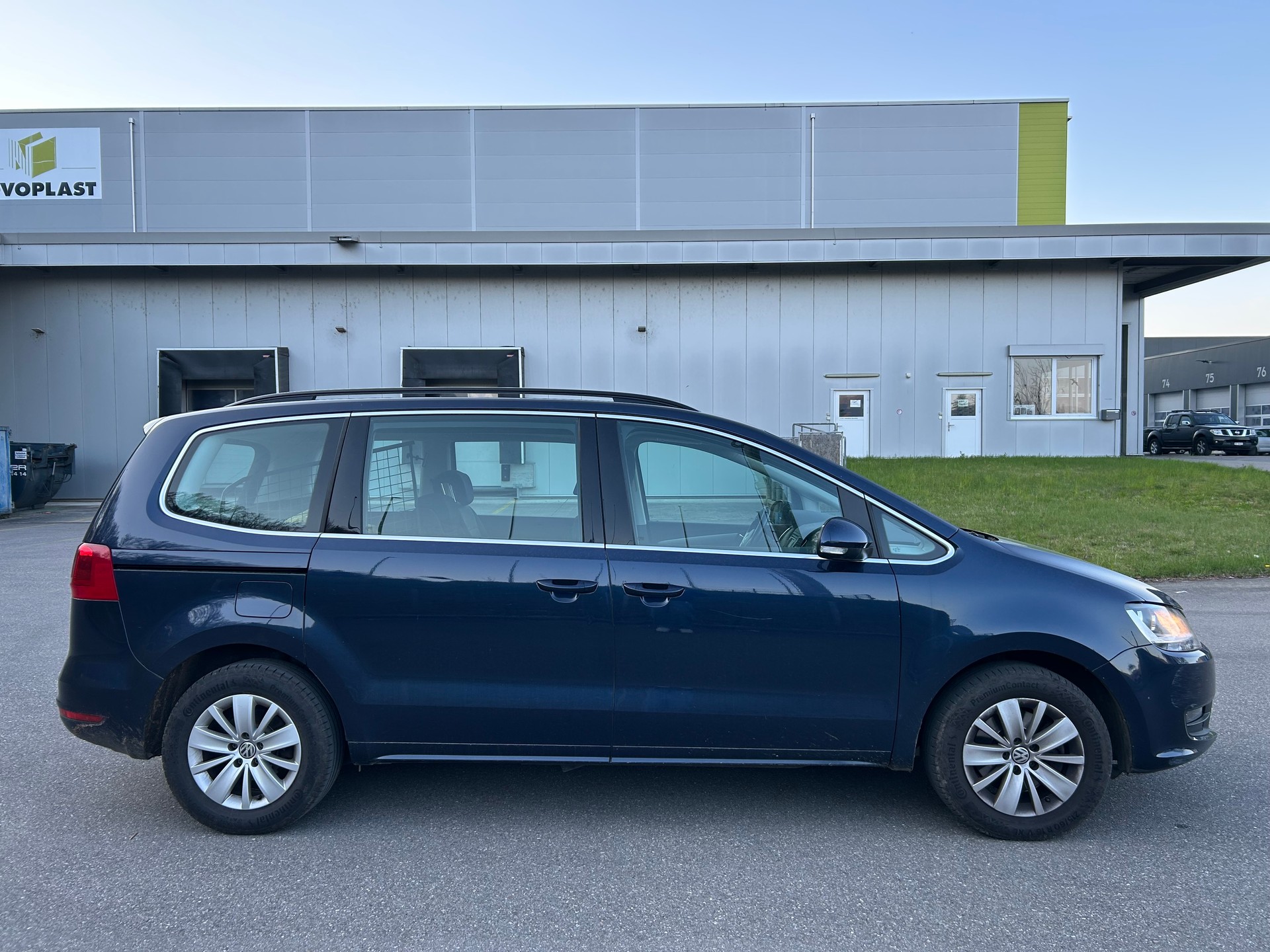VW Sharan 2.0 TDI BMT Comfortline 4Motion-image-4