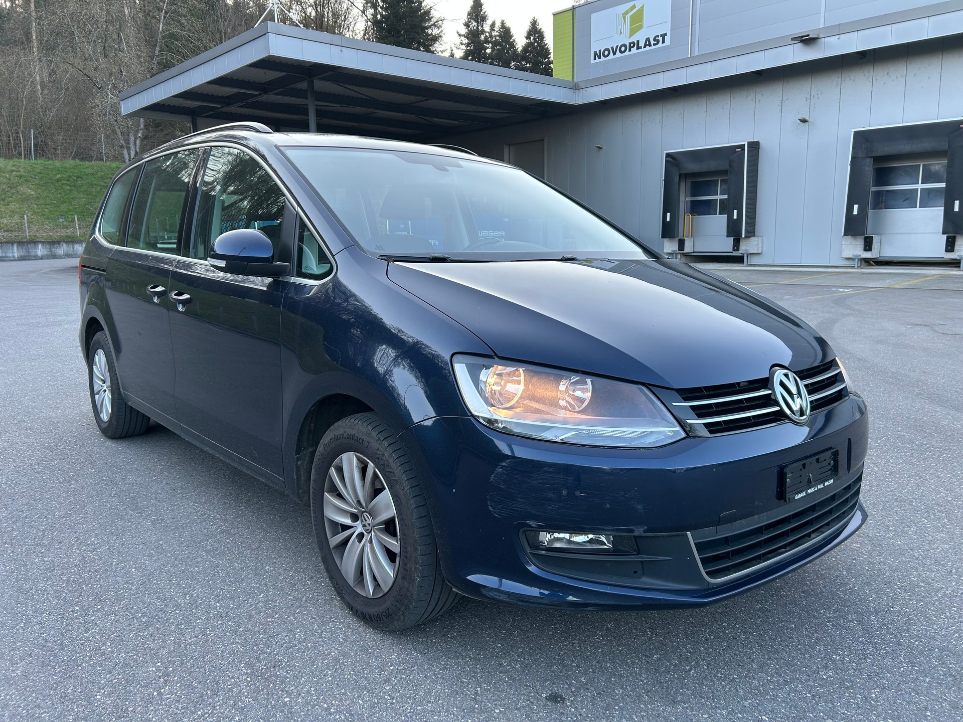 VW Sharan 2.0 TDI BMT Comfortline 4Motion-image-0