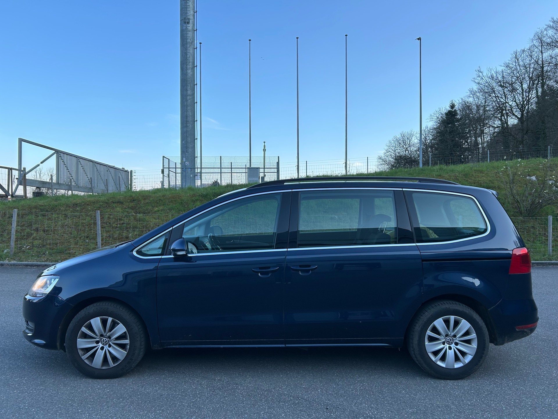 VW Sharan 2.0 TDI BMT Comfortline 4Motion-image-5