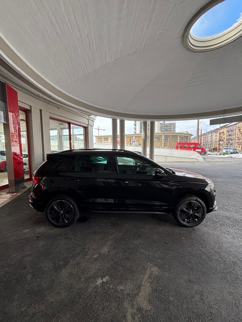 SKODA Karoq 2.0 TSI SportLine 4x4 DSG-image-2