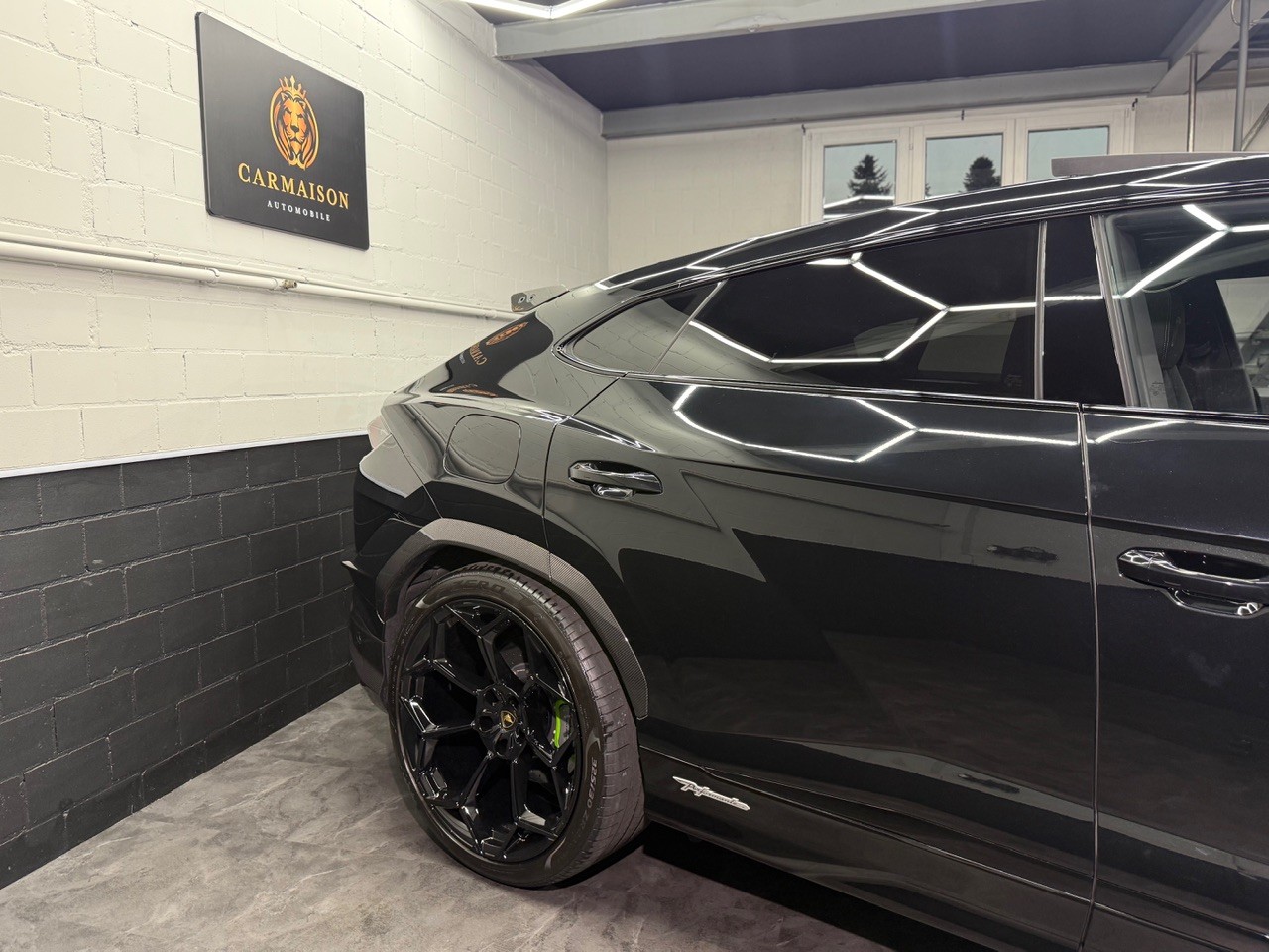 LAMBORGHINI Urus Performante | Carbon | Akrapovic | Alcantara-image-4