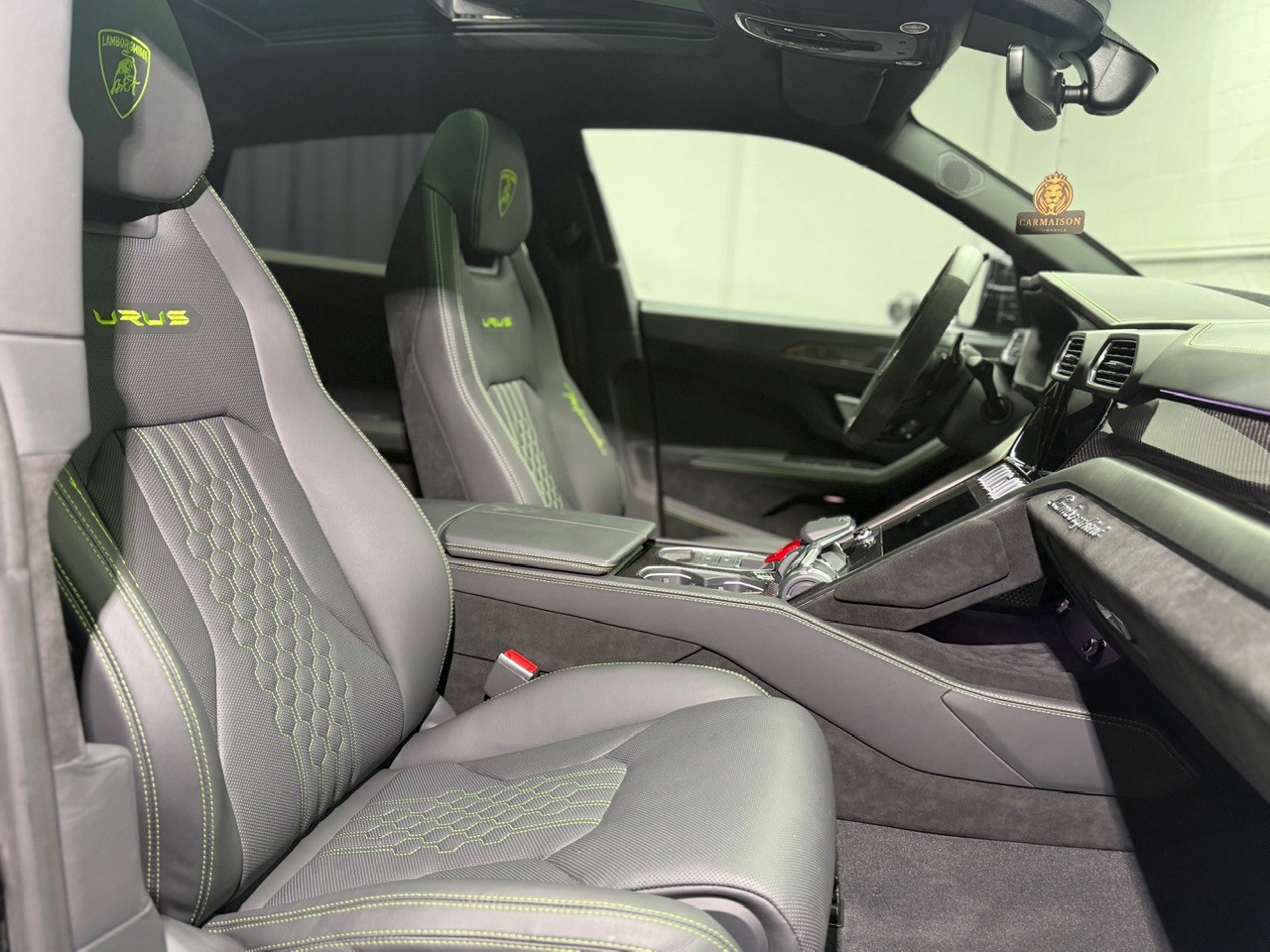 LAMBORGHINI Urus Performante | Carbon | Akrapovic | Alcantara-image-23