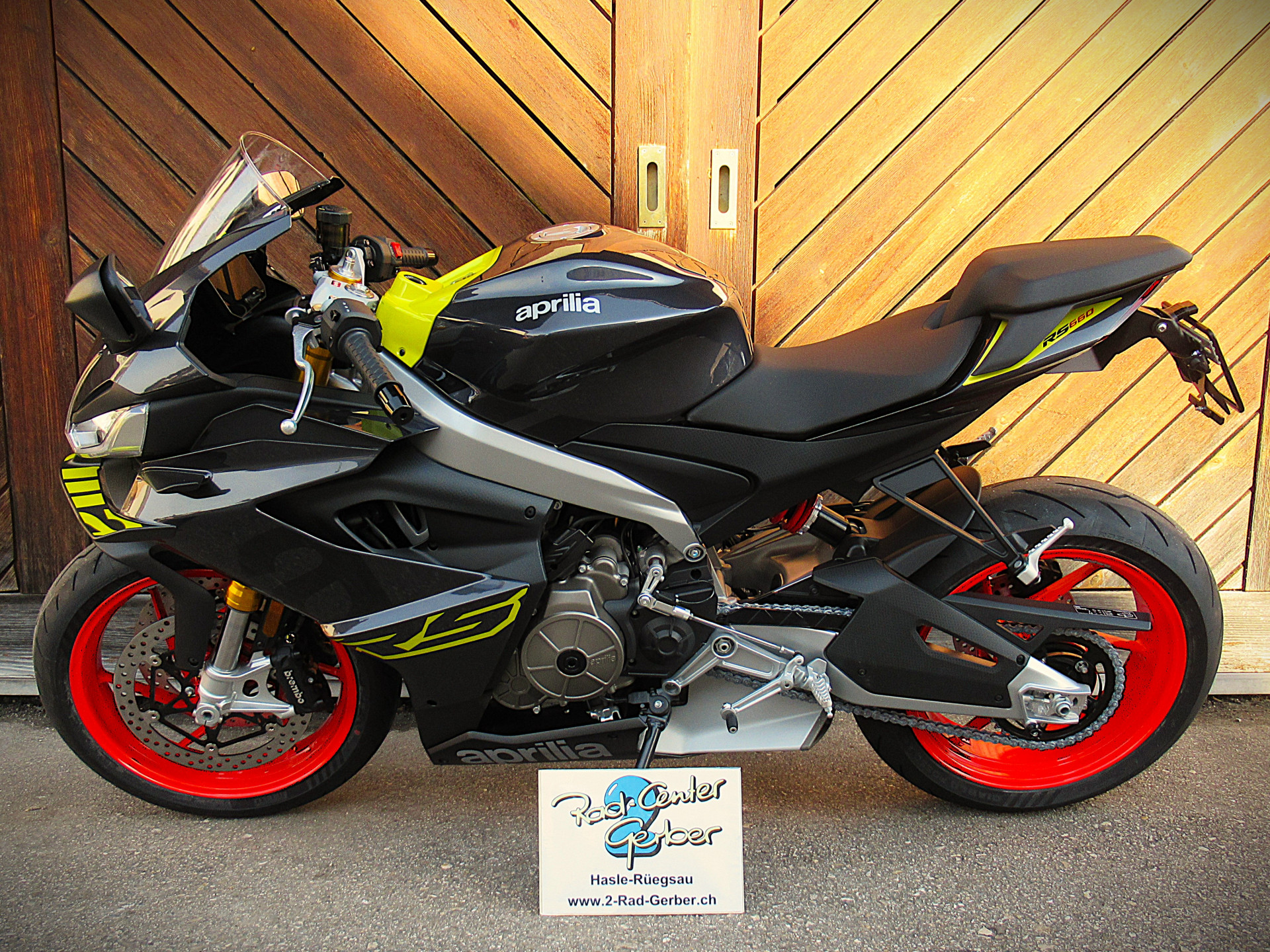 APRILIA RS 660-showroom-element-1