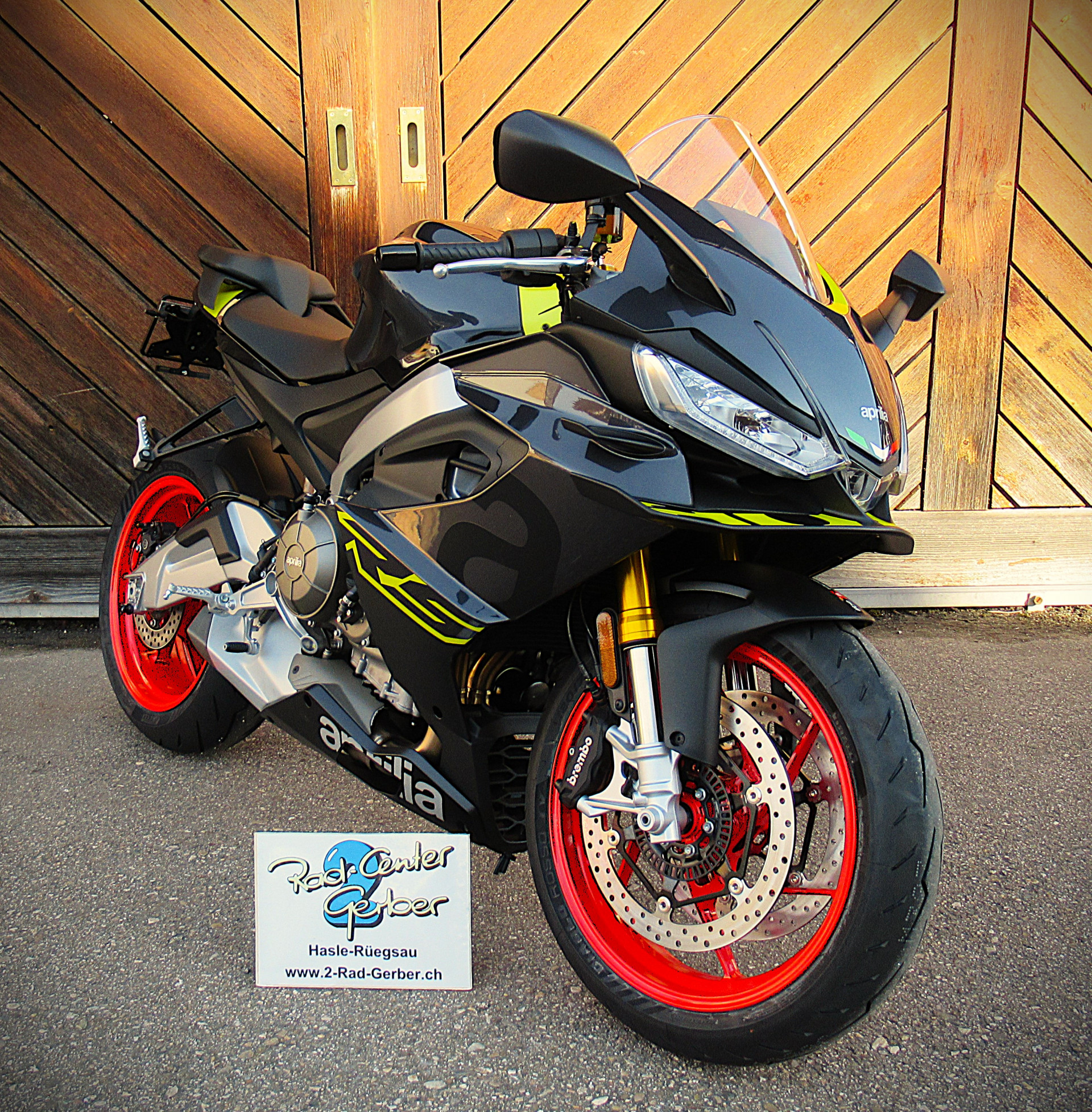 APRILIA RS 660-showroom-element-2