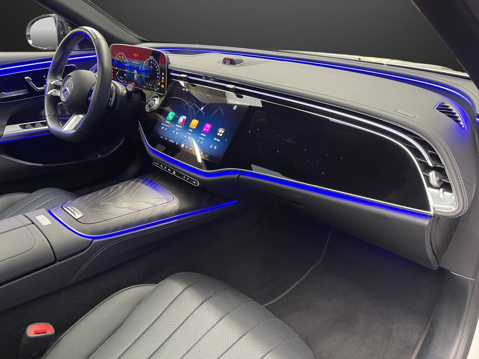 MERCEDES-BENZ E 300 e 9G-Tronic-image-8