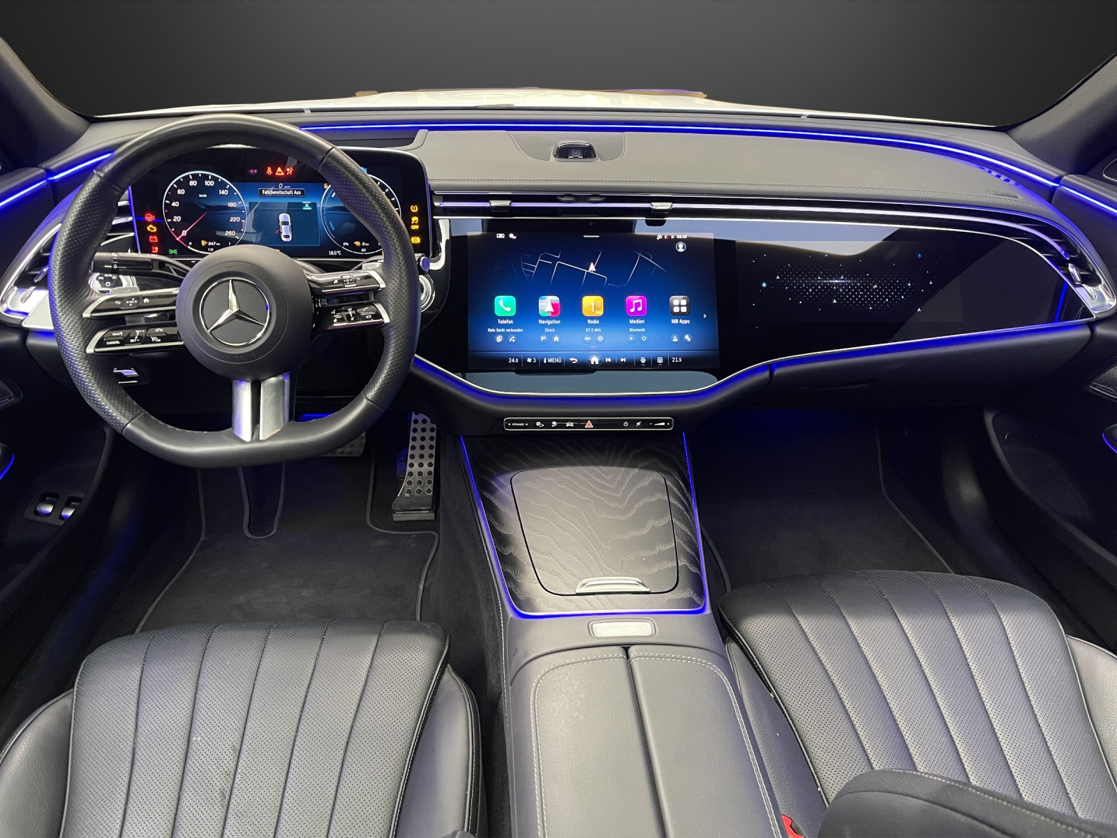 MERCEDES-BENZ E 300 e 9G-Tronic-image-6