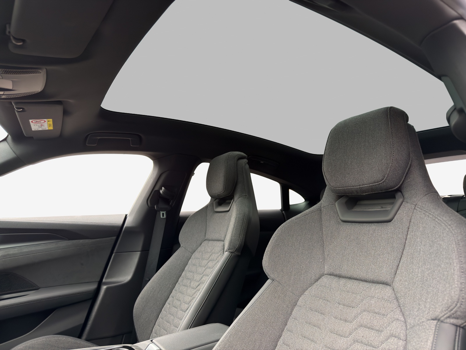 AUDI e-tron GT quattro-image-15