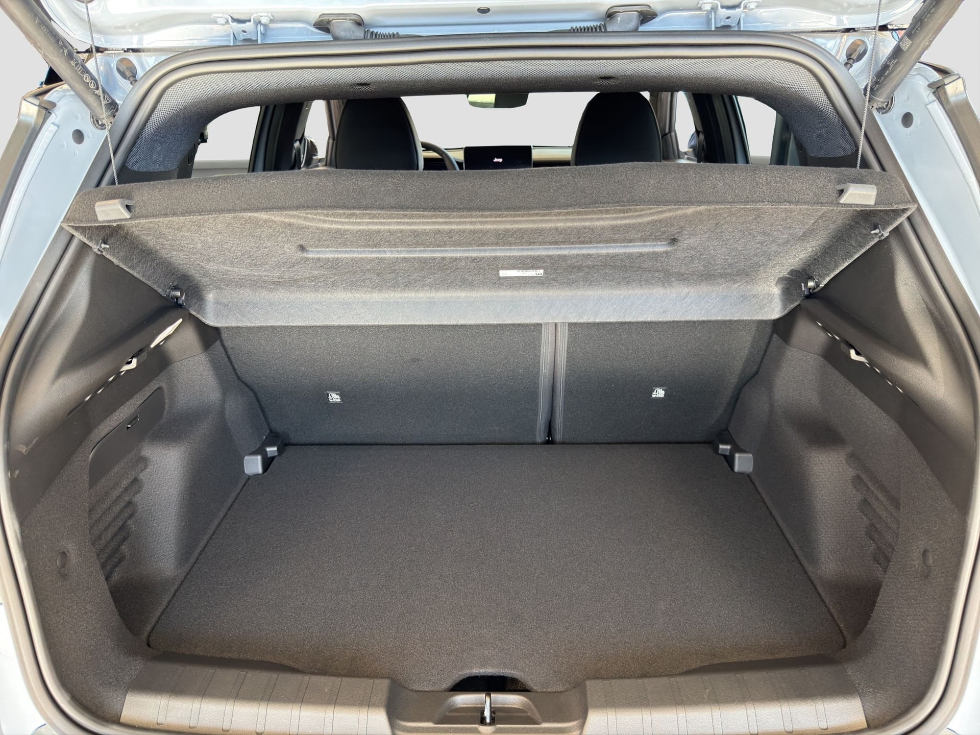 JEEP Avenger Summit-image-15