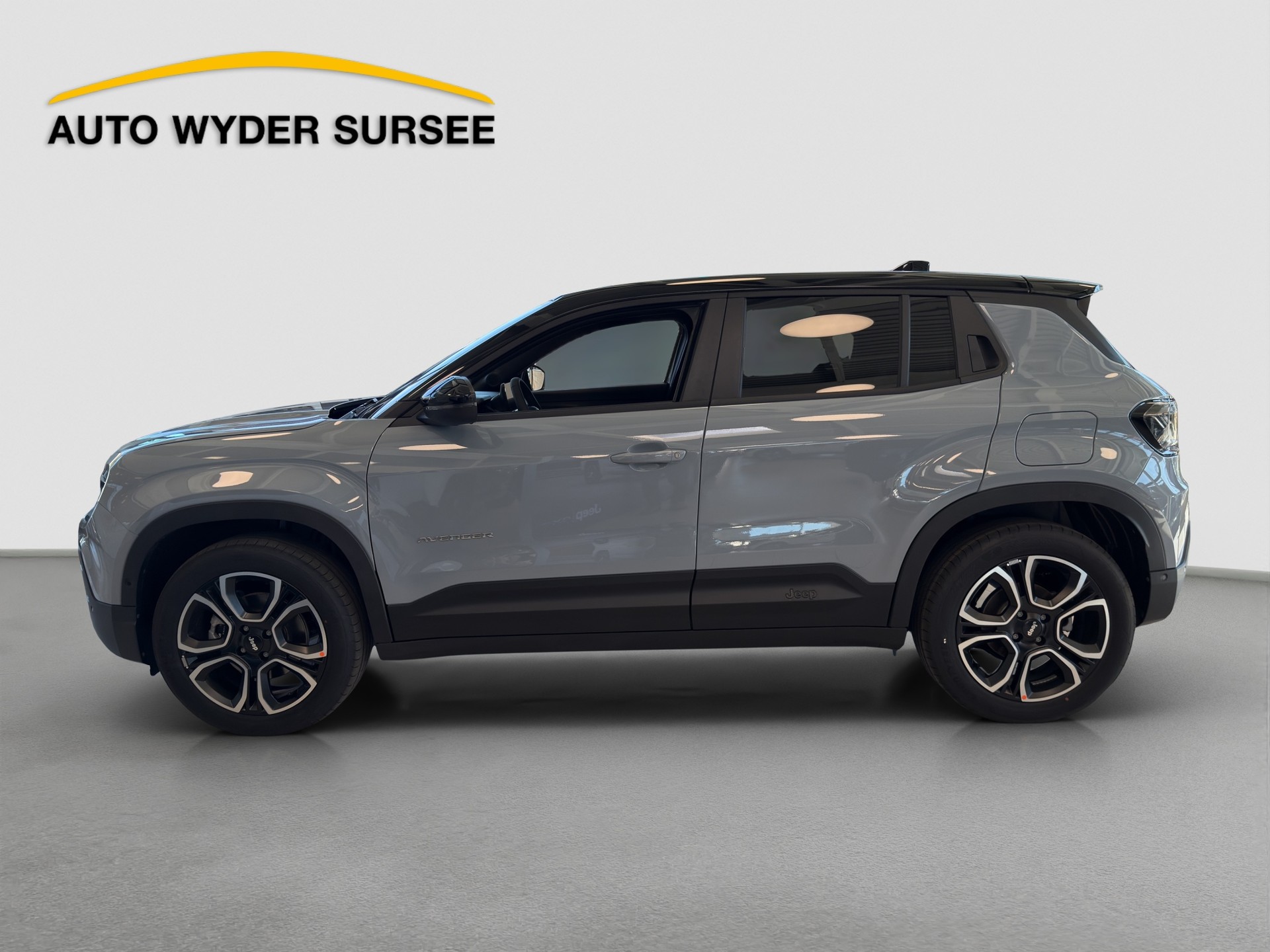 JEEP Avenger Summit-image-2