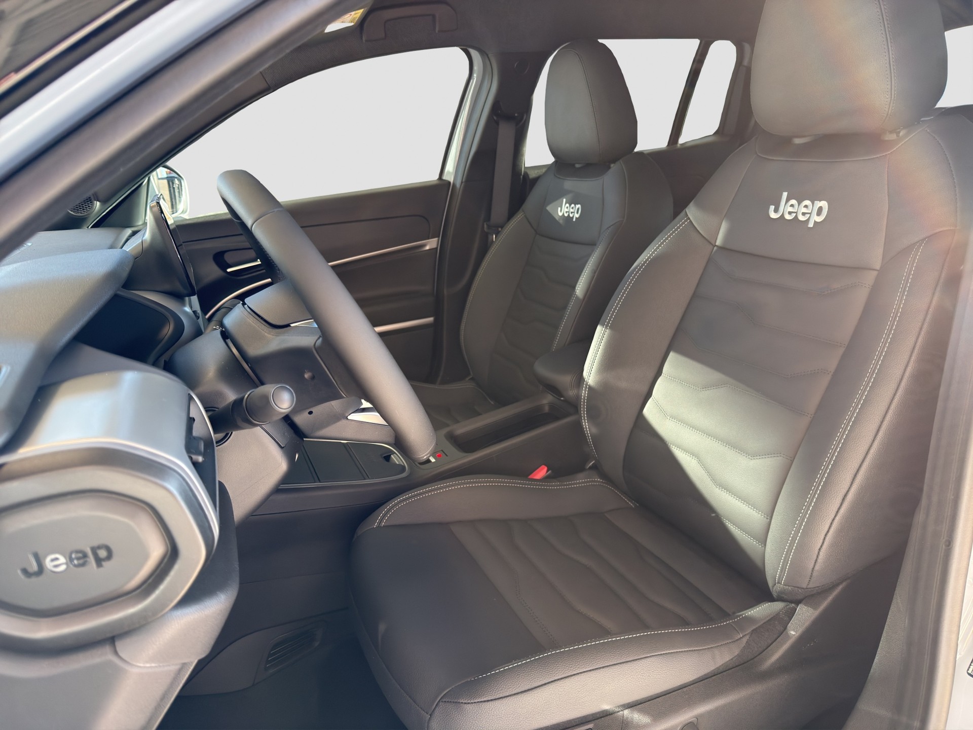 JEEP Avenger Summit-image-8