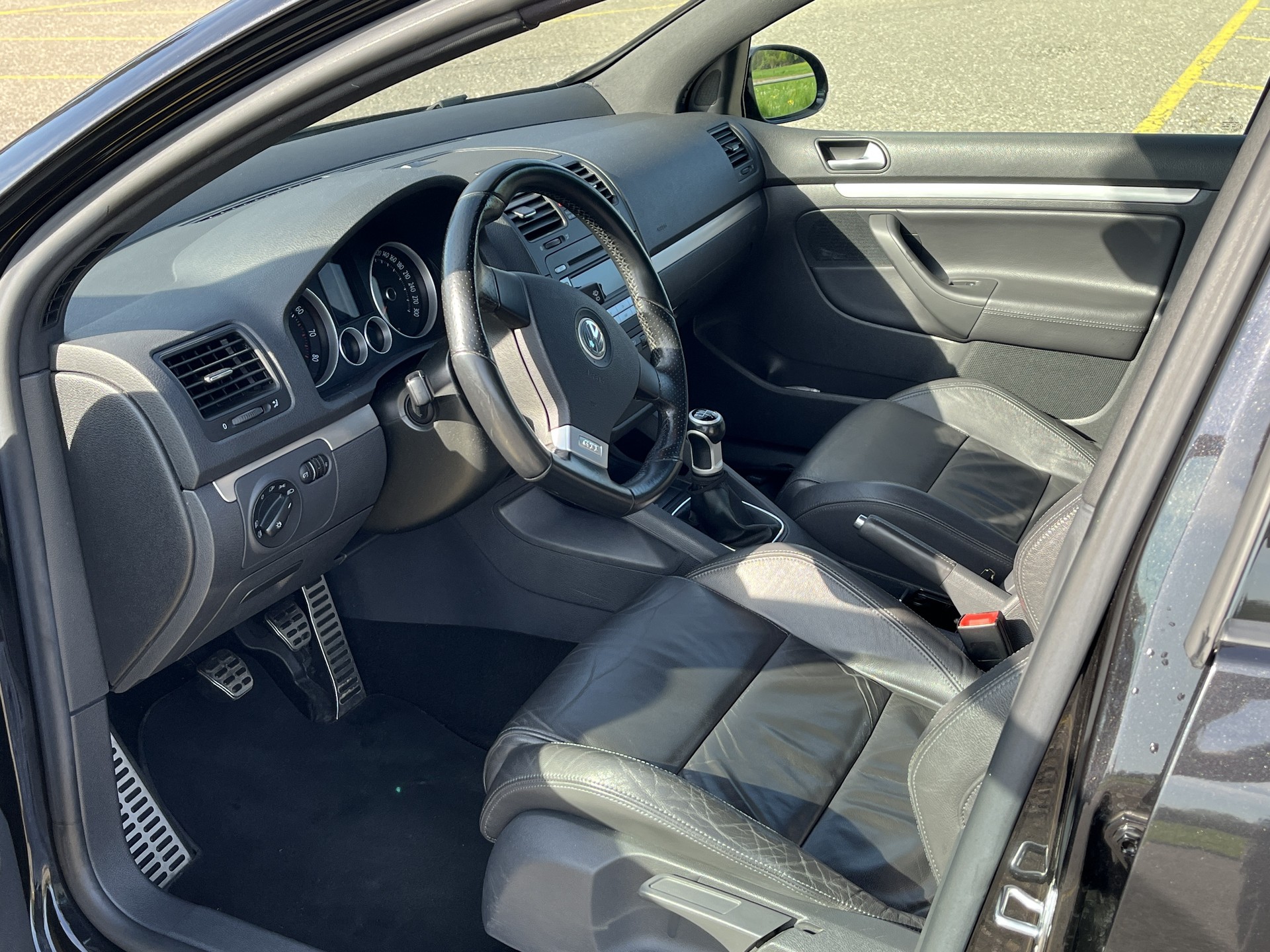 VW Golf 2.0 TFSI GTI-image-5