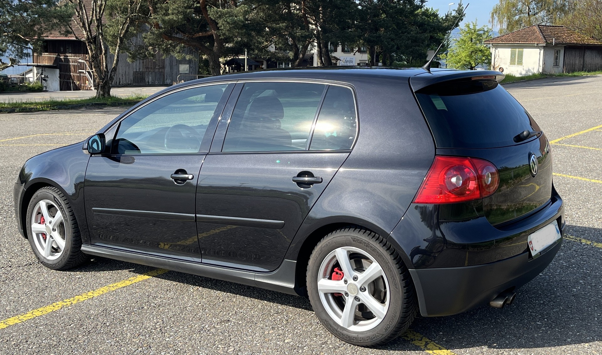 VW Golf 2.0 TFSI GTI-image-3
