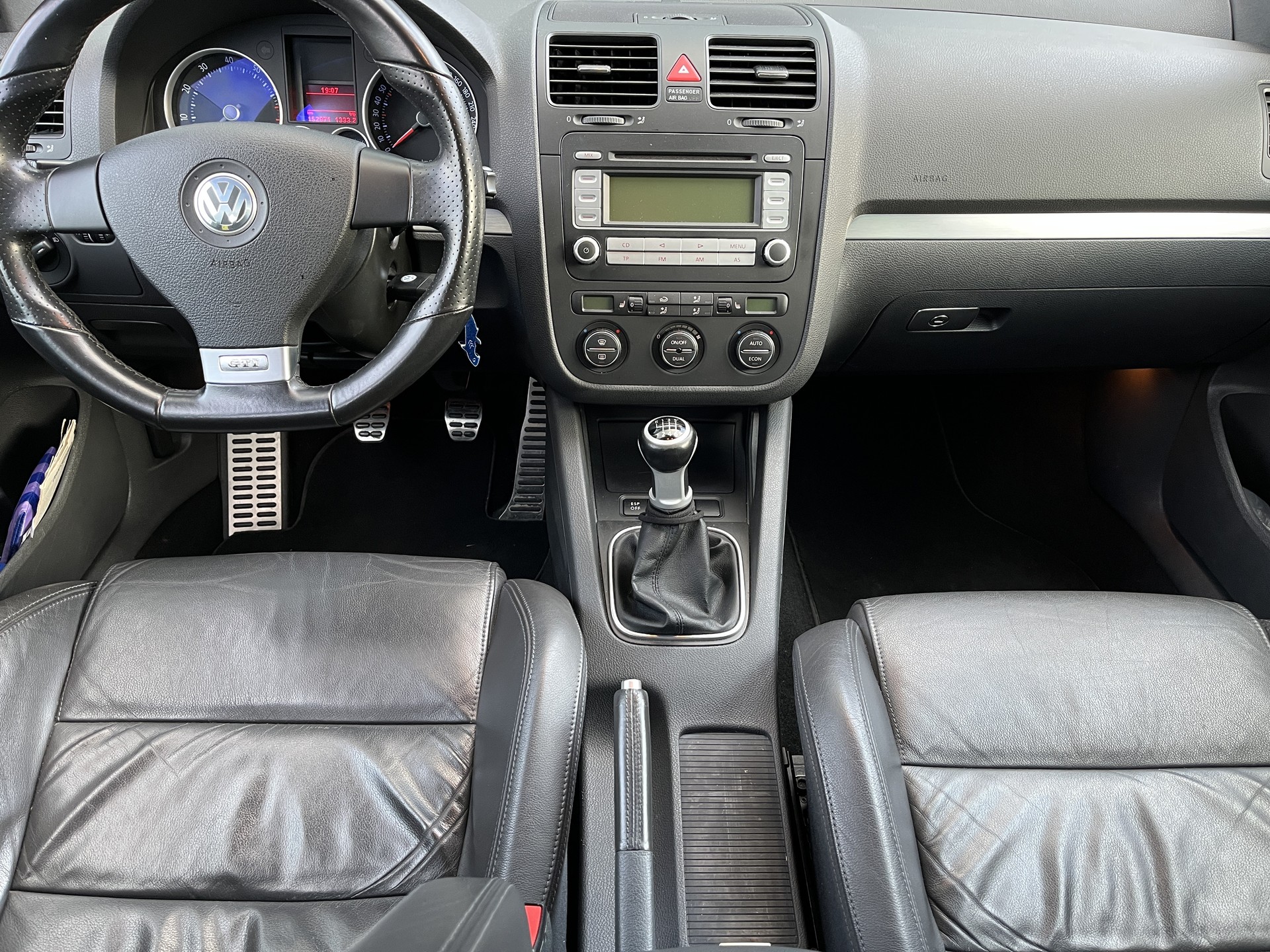 VW Golf 2.0 TFSI GTI-image-7