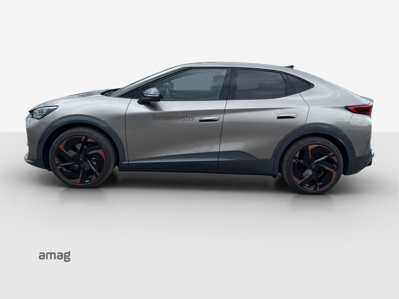 CUPRA Tavascan Type 9 77 kWh Adrenaline-image-1