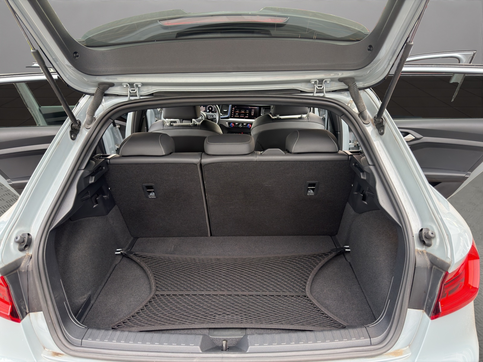 AUDI A1 Sportback 30 TFSI S Line S-tronic-image-18