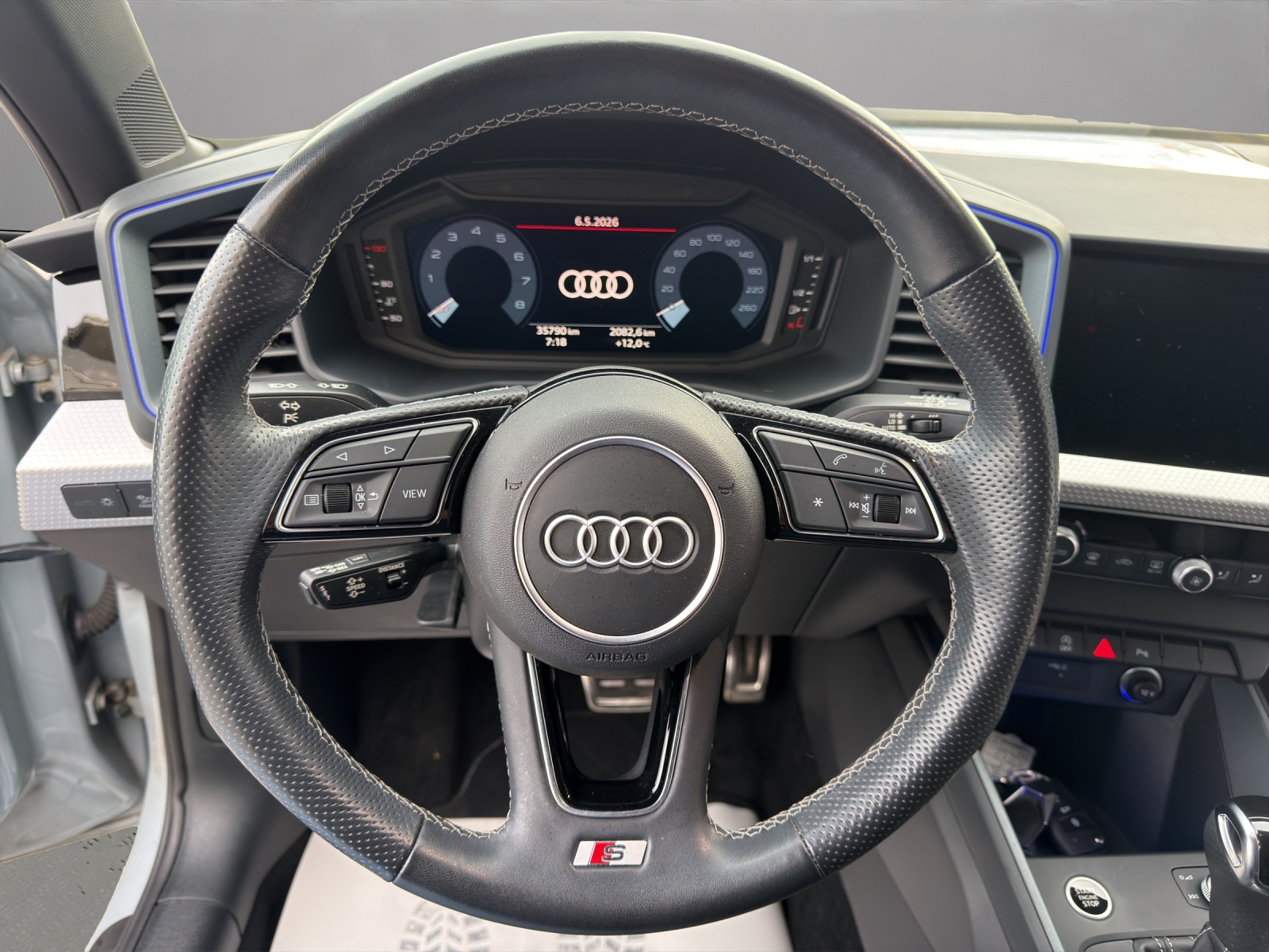 AUDI A1 Sportback 30 TFSI S Line S-tronic-image-9