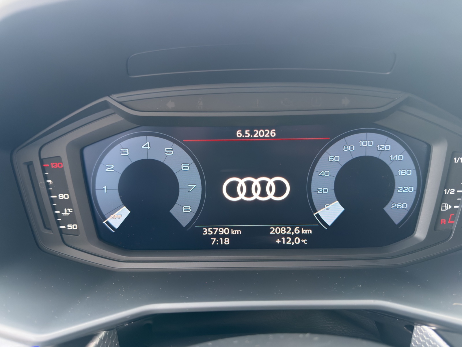 AUDI A1 Sportback 30 TFSI S Line S-tronic-image-10