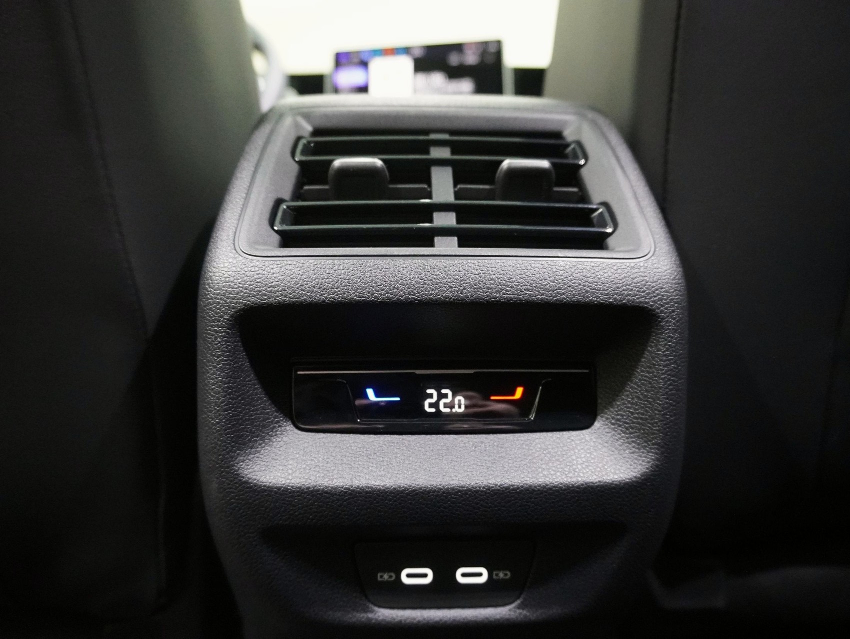 VW Tiguan 2.0 TSI DSG R-Line Black Style 4Motion (2025)-image-11