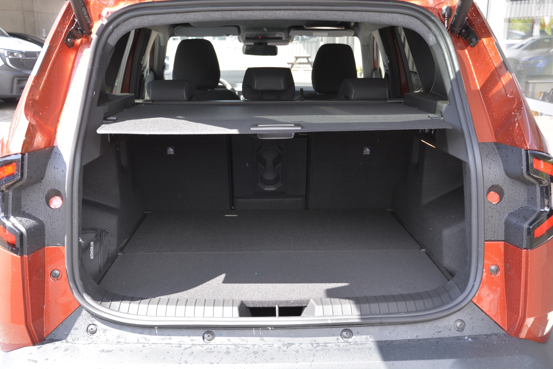 DACIA BIGSTER journey hybrid 155-image-11