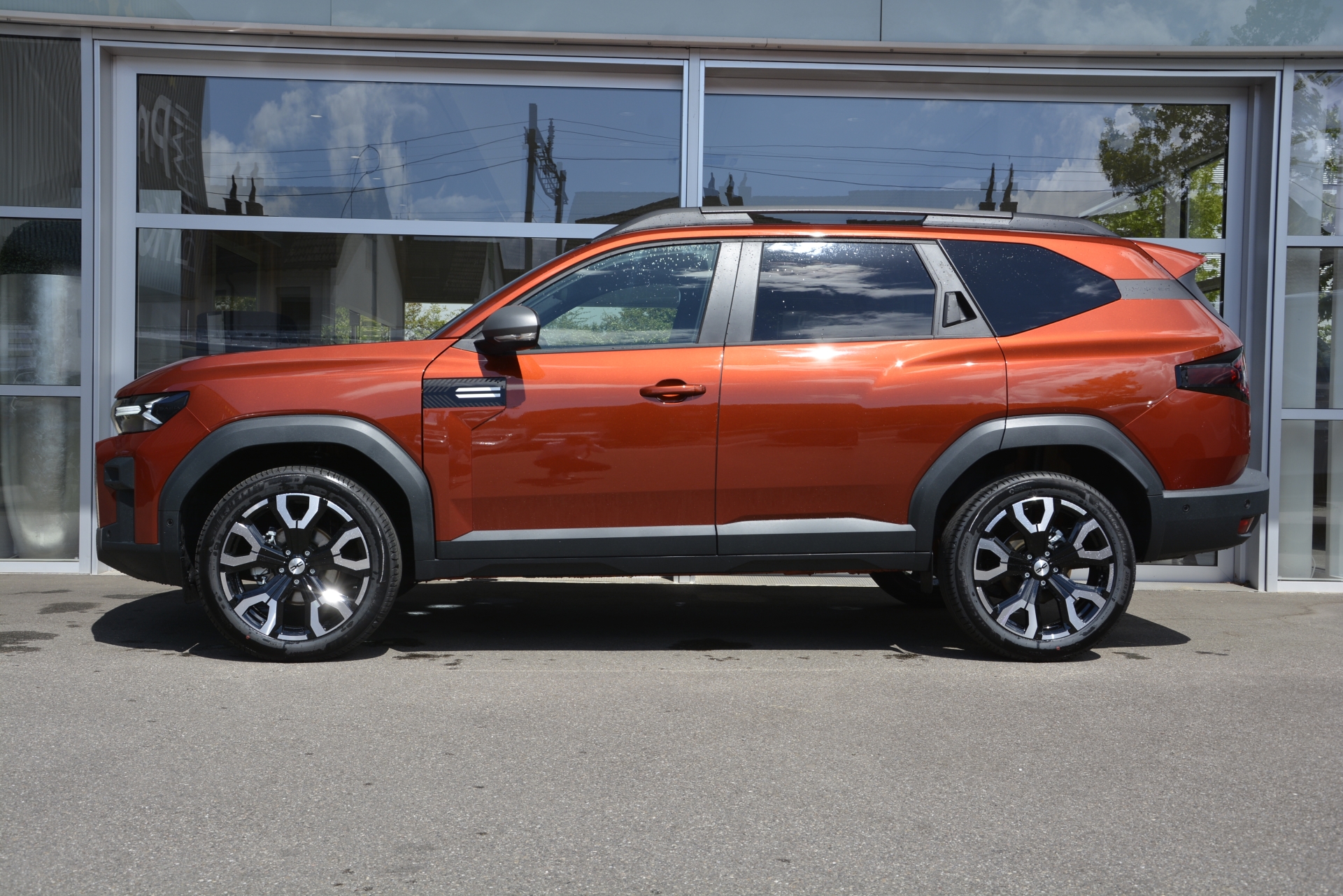 DACIA BIGSTER journey hybrid 155-image-2