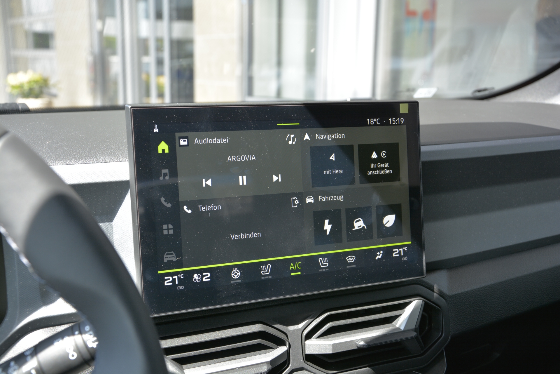 DACIA BIGSTER journey hybrid 155-image-8