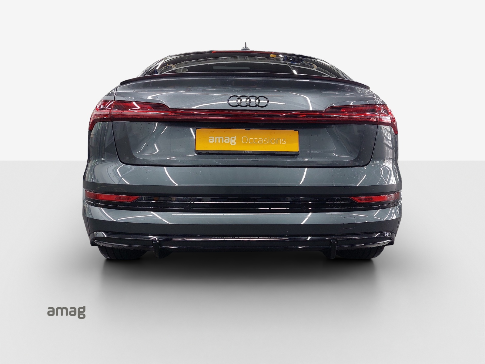 AUDI e-tron 55 Sportback Advanced Black Edition quattro-image-4