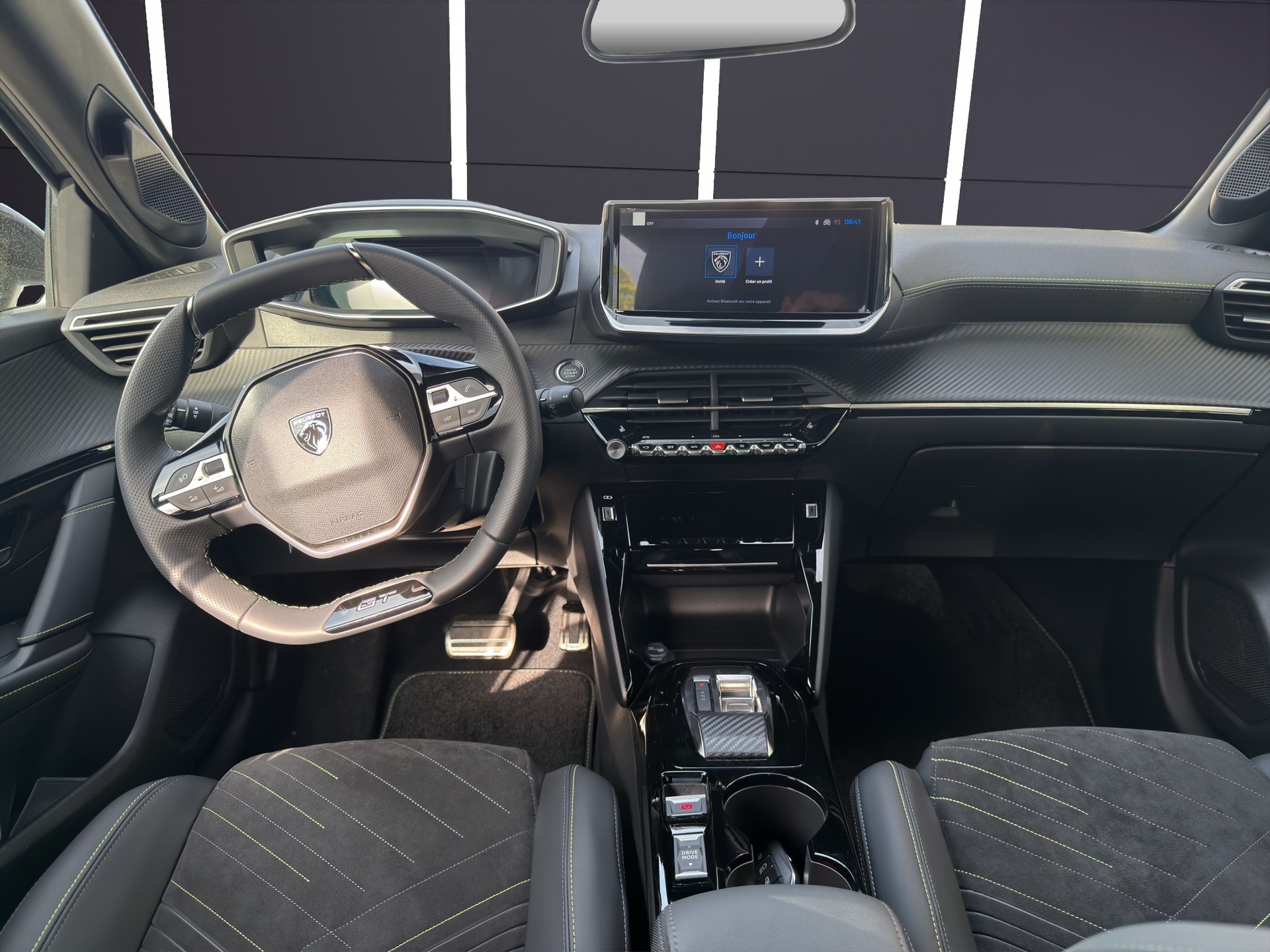 PEUGEOT 208 1.2 MHEV GT-image-7