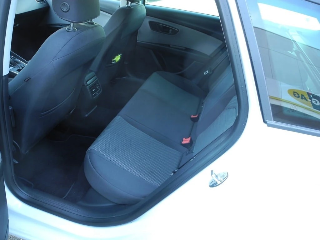 SEAT Leon ST 2.0 TDI CR Style DSG * Beats Soundsystem .Ab Service & MFK **-image-9