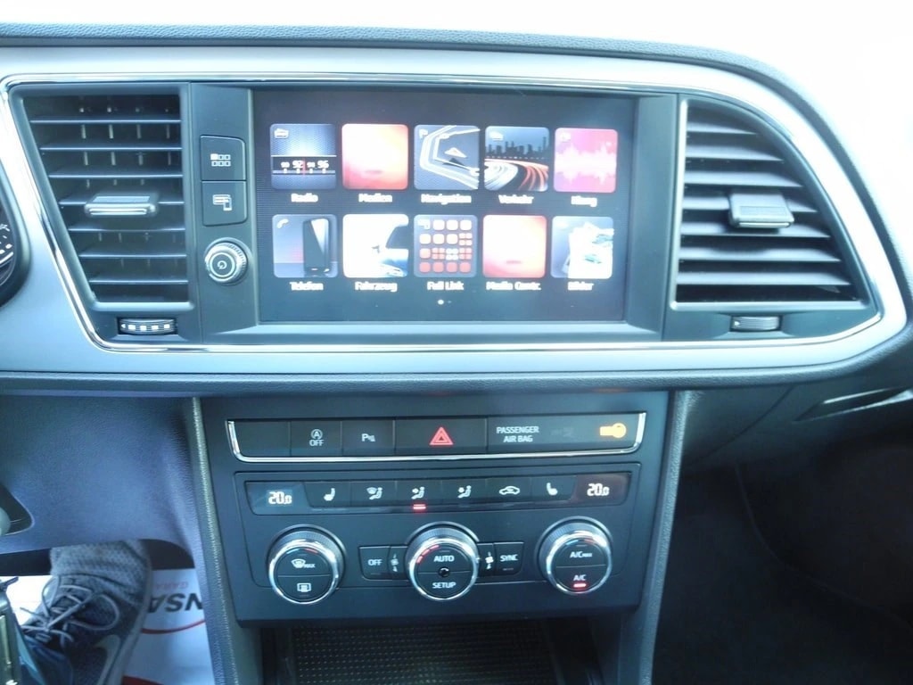 SEAT Leon ST 2.0 TDI CR Style DSG * Beats Soundsystem .Ab Service & MFK **-image-5