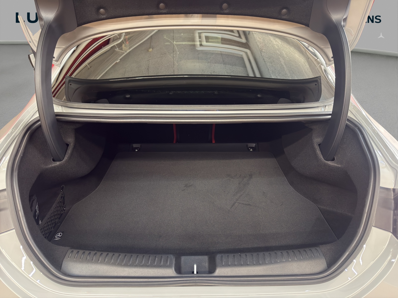 MERCEDES-BENZ CLA 250+ 85 kWh - EQ - AMG / DISTRONIC / Rückfahrkamera / Soundsystem-image-14