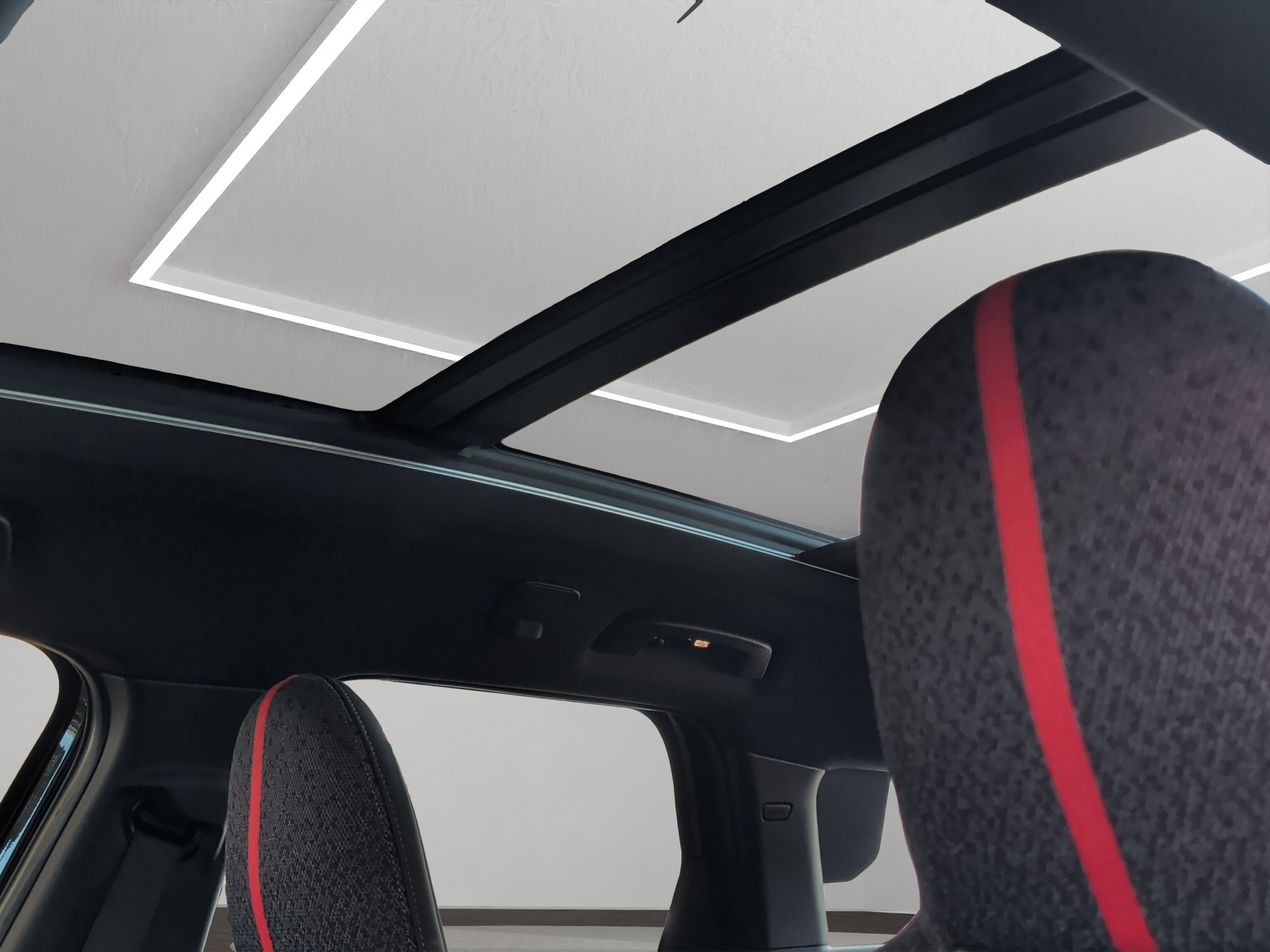 MINI Countryman John Cooper Works ALL4 Steptronic-image-12