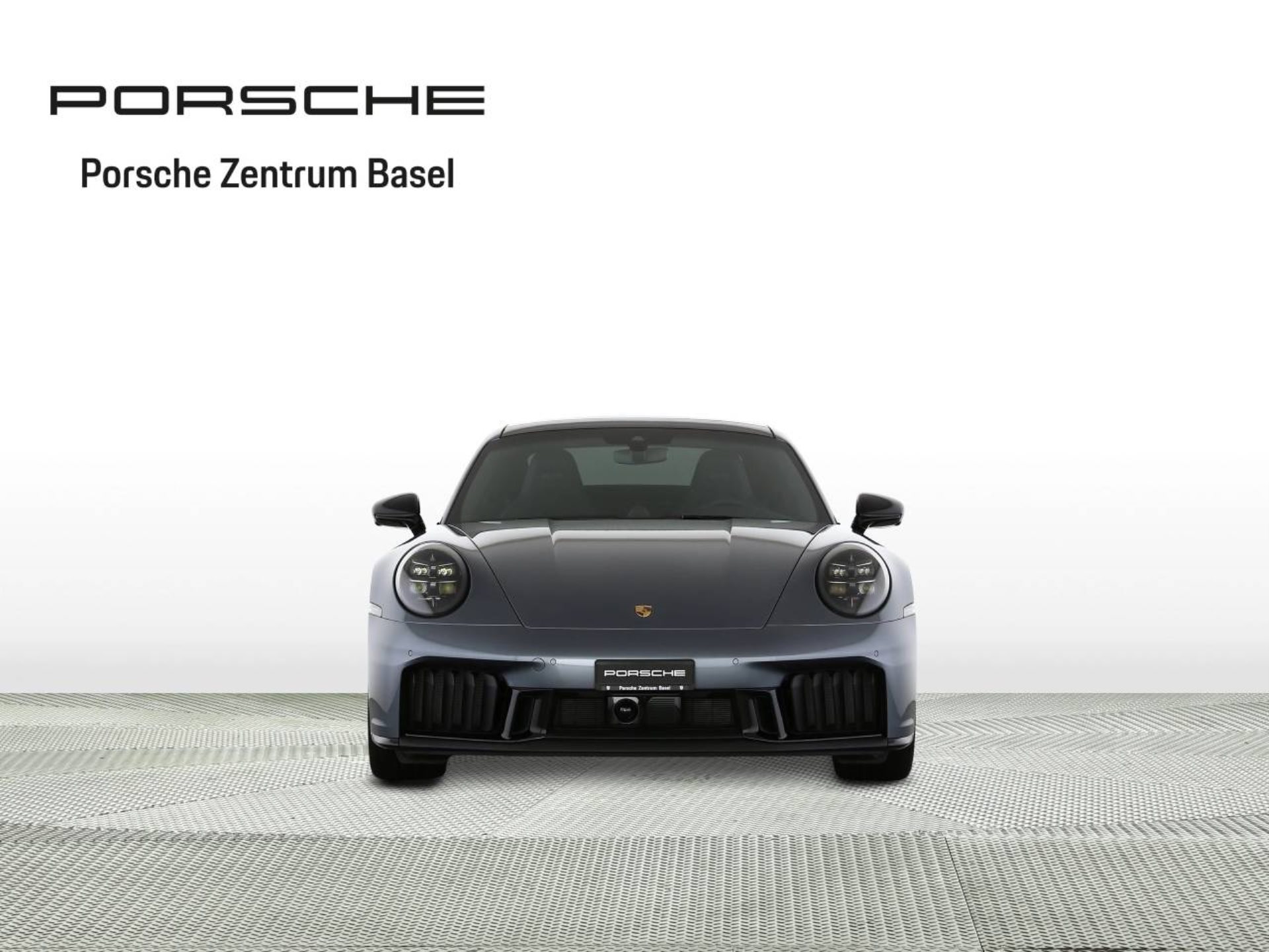 PORSCHE 911 Carrera 4 GTS-image-6
