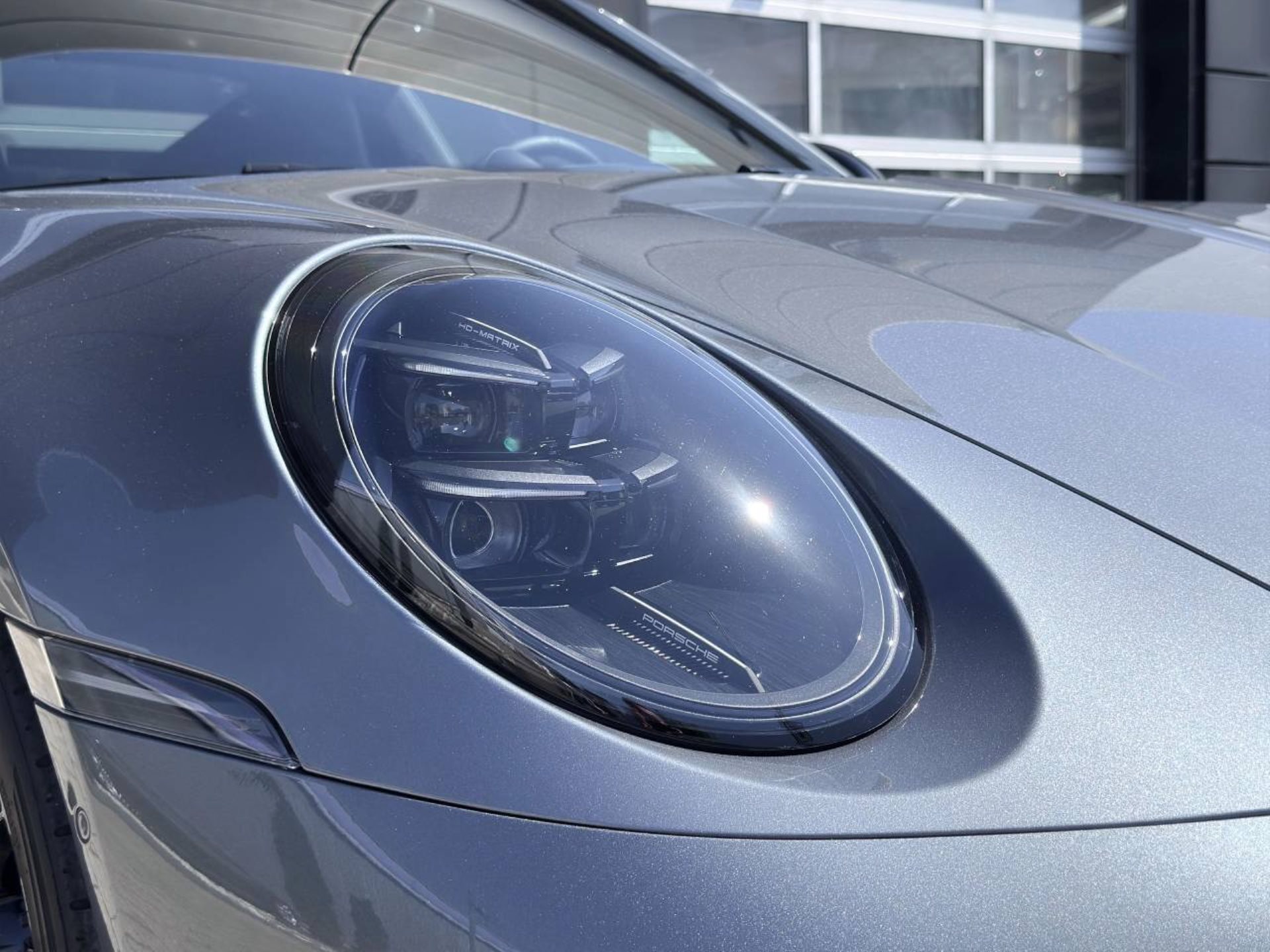 PORSCHE 911 Carrera 4 GTS-image-12