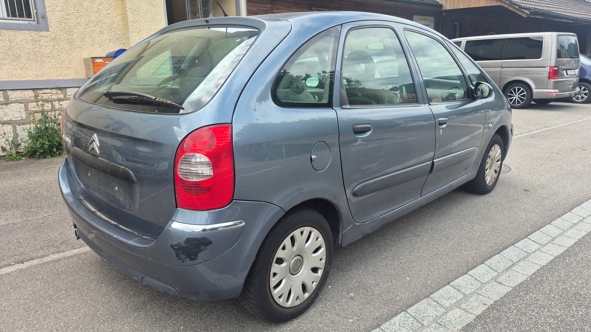 CITROEN Xsara Picasso 2.0i 16V Exclusive Automatic-image-4