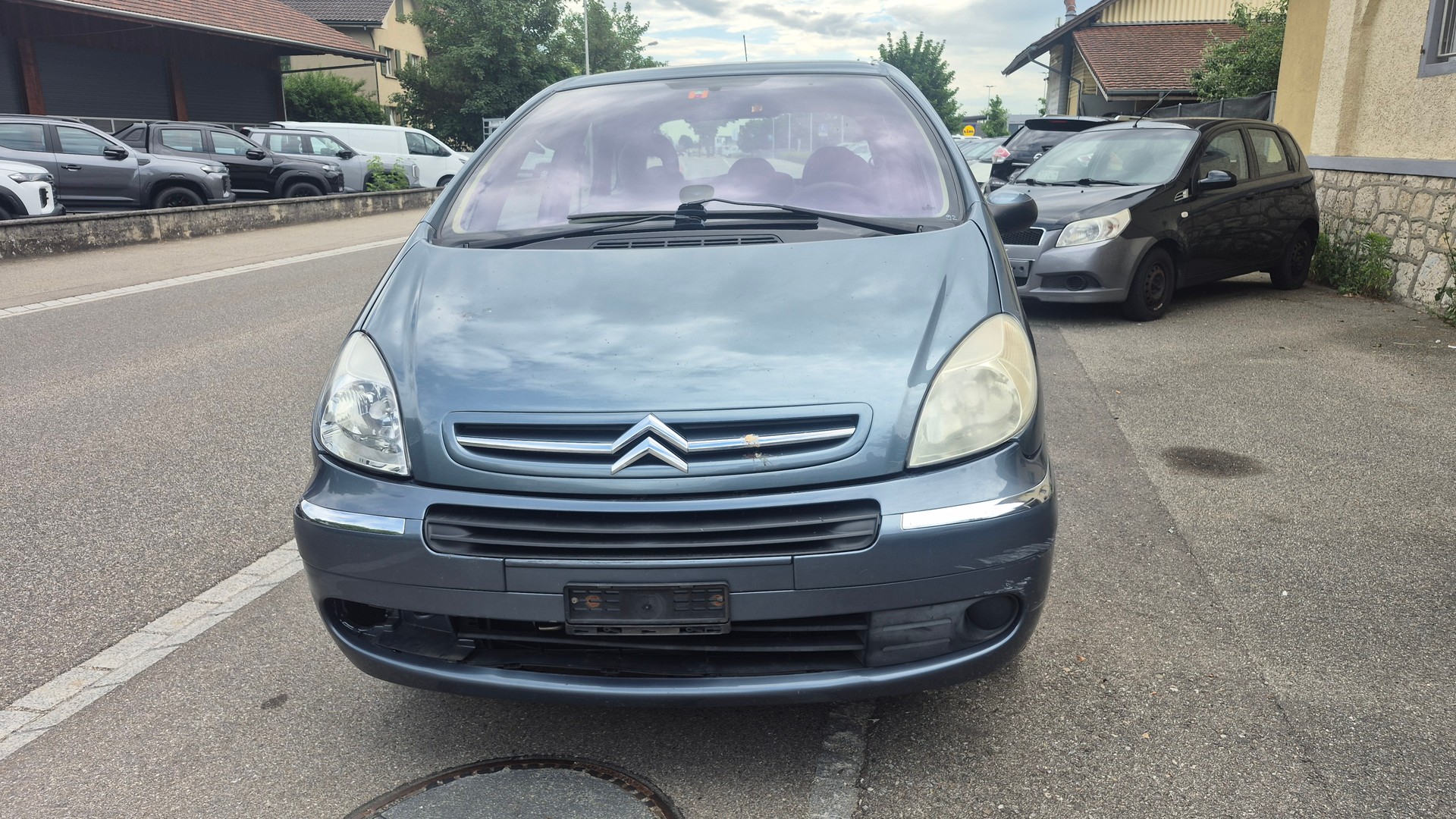 CITROEN Xsara Picasso 2.0i 16V Exclusive Automatic-image-1